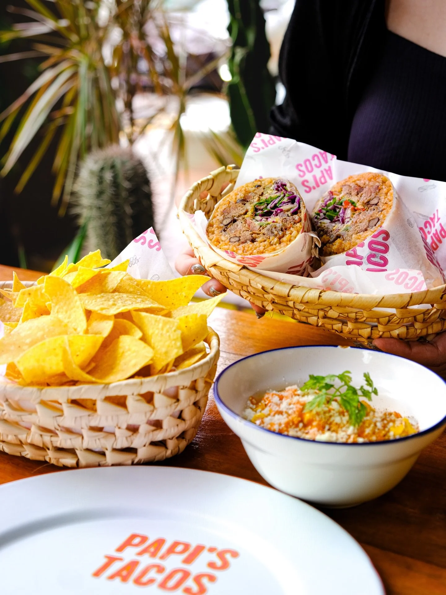 This is your &ldquo;I deserve a good lunch today&rdquo; sign.

Chips &amp; pico, esquites, plus tacos or quesadilla or burrito &mdash; all from $24++.

No sad desk lunches here.

Weekdays, 12PM&ndash;2:30PM
📍 Tanjong Pagar | Katong | Jalan Besar