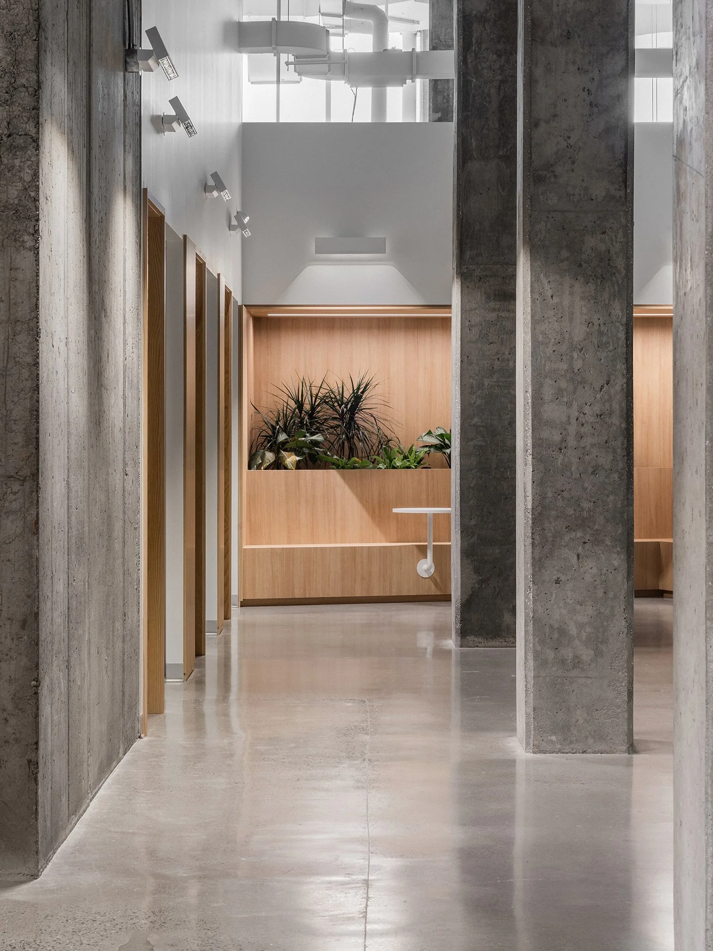 Aménagement commercial à Brossard par DESK architectes