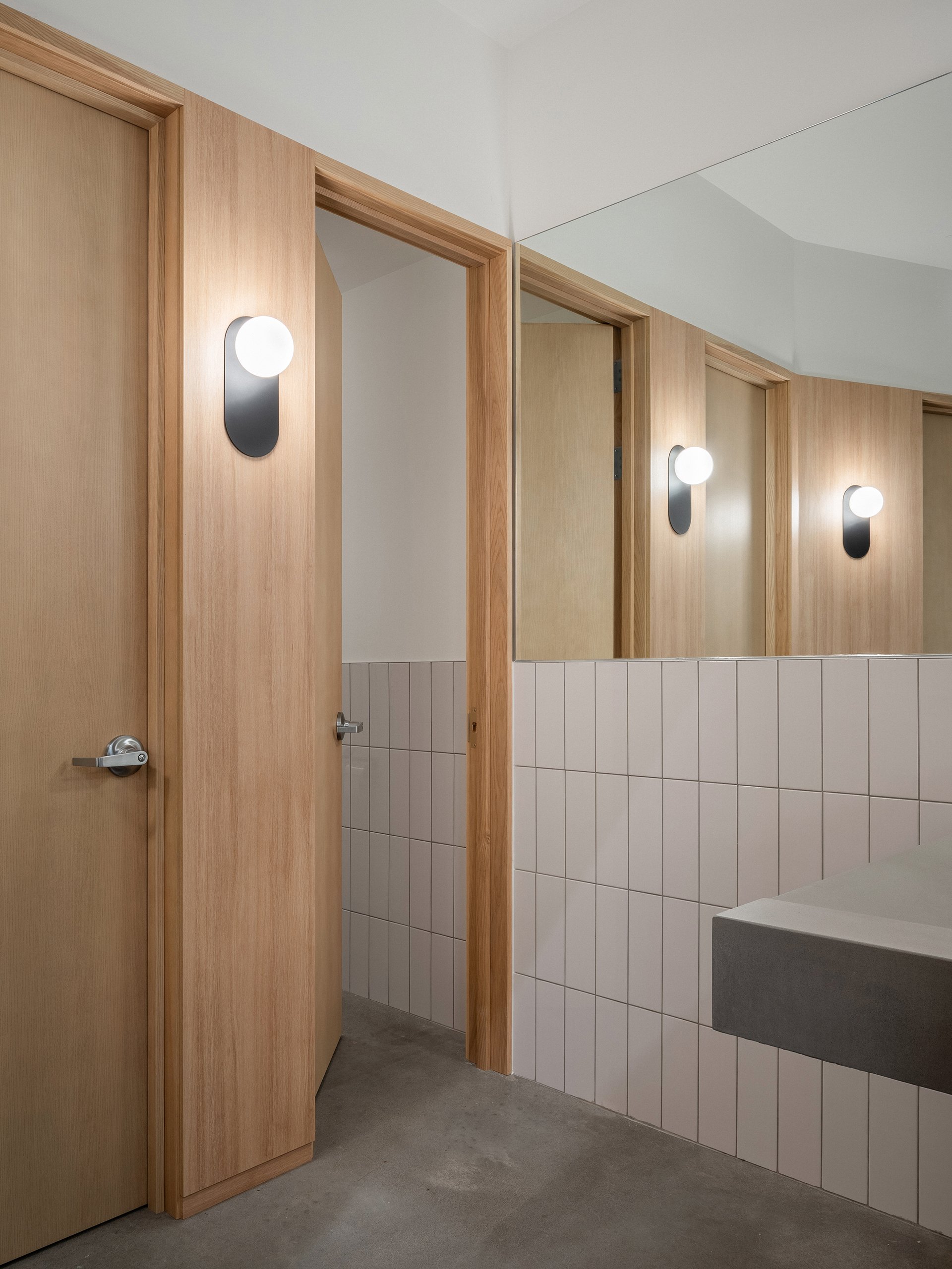 Aménagement commercial à Brossard par DESK architectes