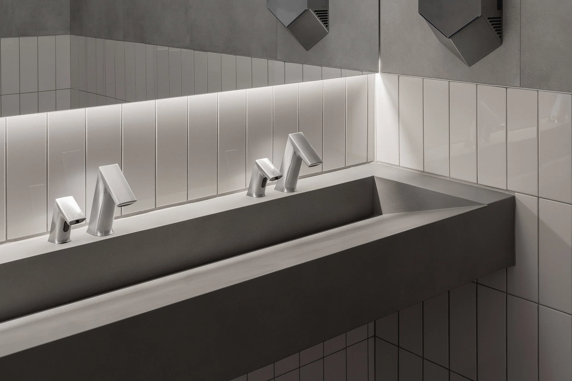 Aménagement commercial à Brossard par DESK architectes