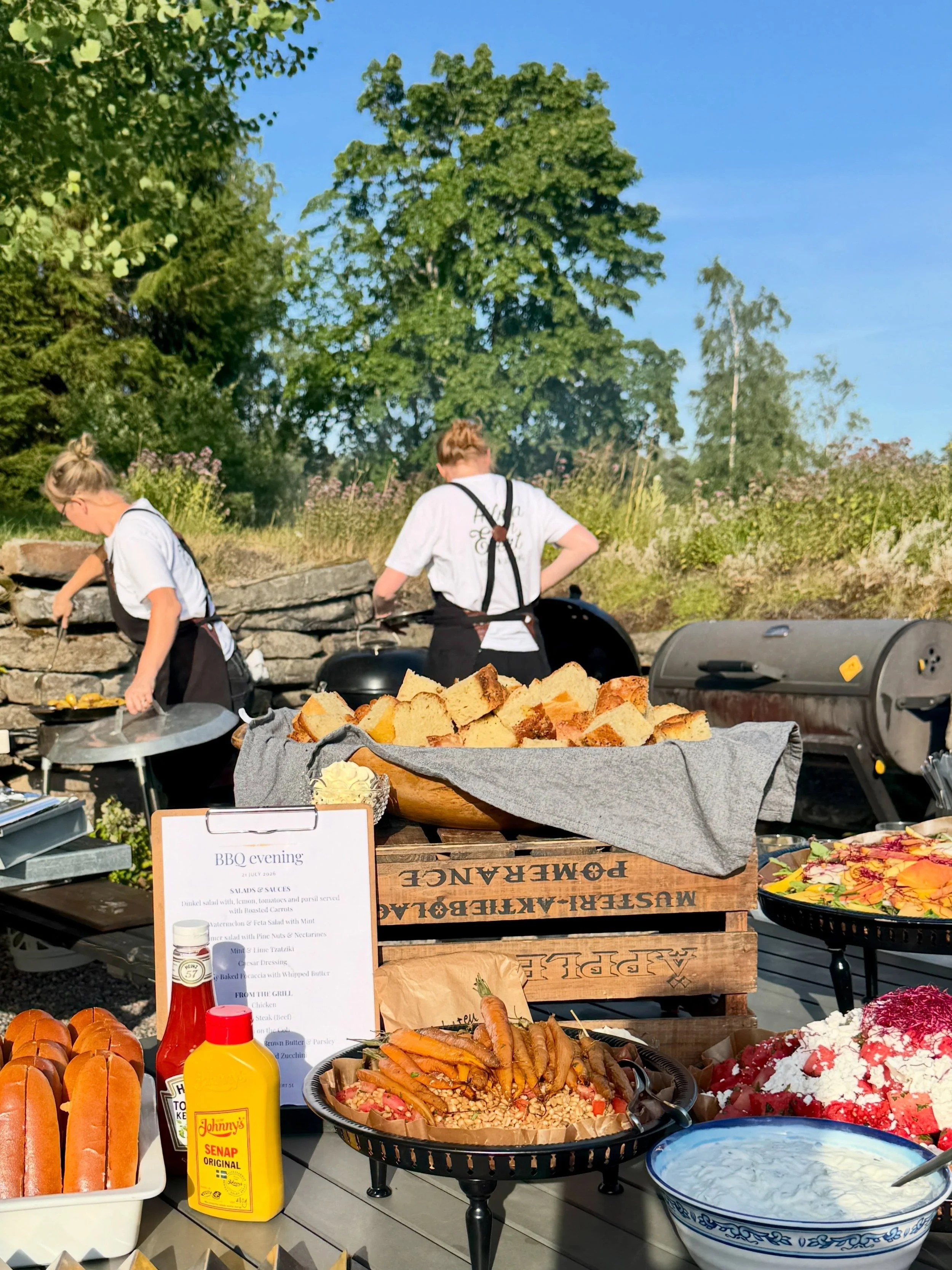 Idag k&ouml;rde vi grillkv&auml;ll f&ouml;r ett g&auml;ng glada orienterare fr&aring;n Schweiz p&aring; @grabogarden_sweden. Visst k&auml;nns det alltid roligt att f&aring; visa upp Sverige fr&aring;n sin b&auml;sta sida n&auml;r utl&auml;ndska g&aum