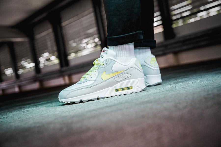 Nike Max 90 'Side A' / 'Side — THE