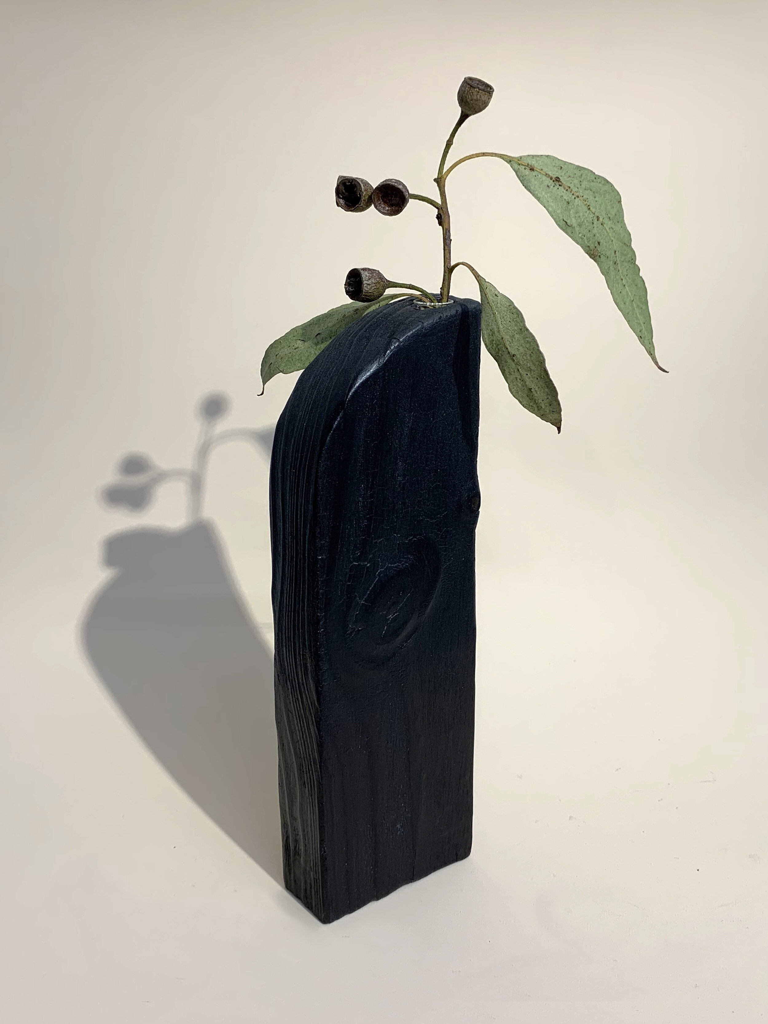 Bloku V // large arch vase