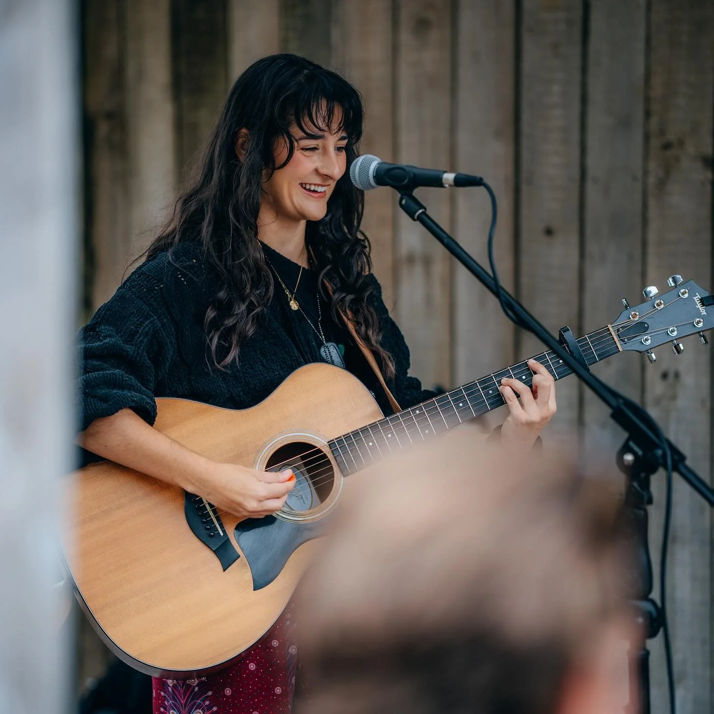 Smiles all around as I’m back playing at @matakanavillage Farmers Market this Saturday! 🌸