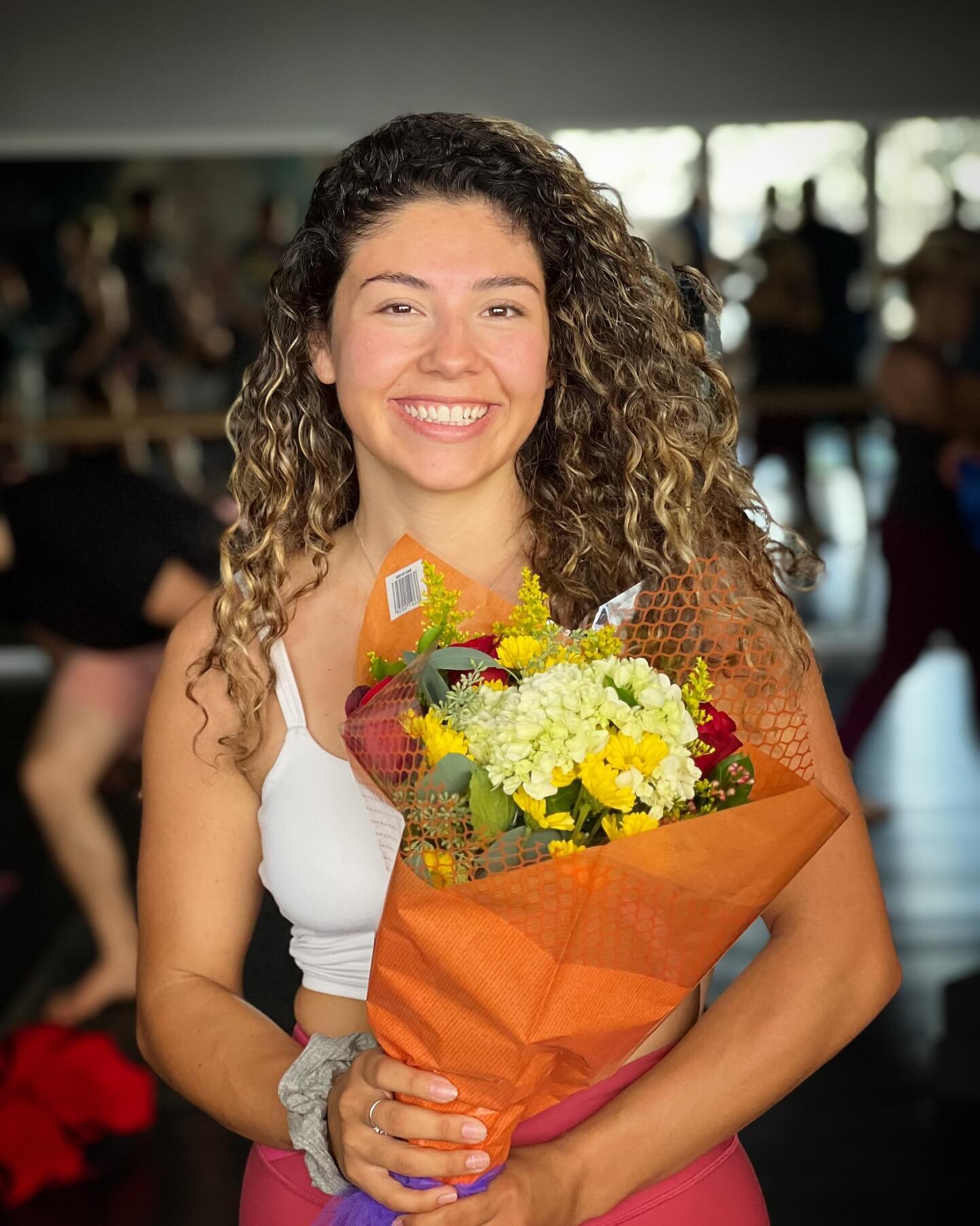 Wishing a radiant and joyous birthday to @danielle_juch! iHeartYoga&rsquo;s newest yoga instructor! 🎉 One year ago, she graduated from iHeartYoga&rsquo;s teacher training program with unwavering dedication, passion, and a commitment to excellence. A