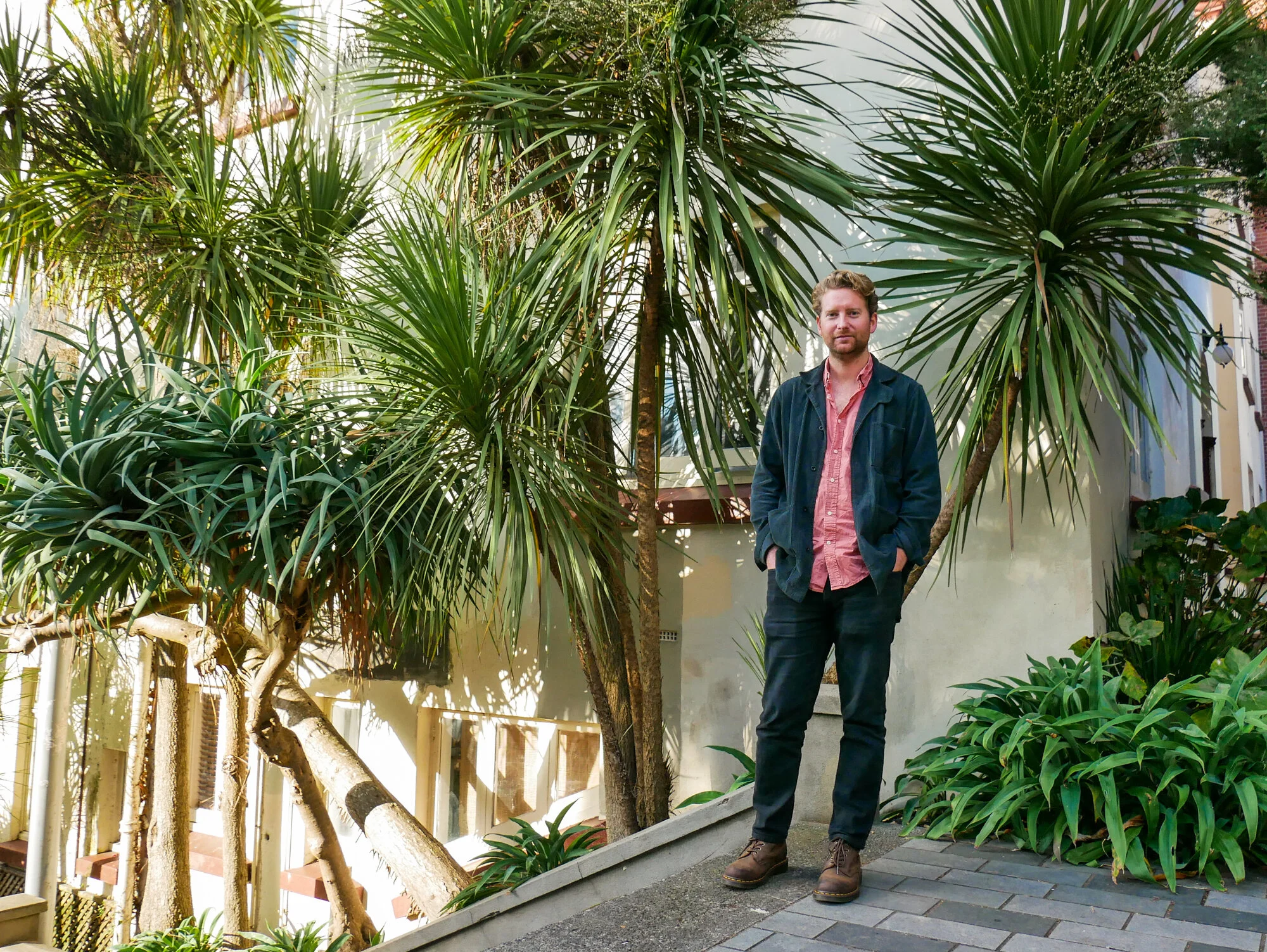 A conversation with Singer Songwriter Tom Cunliffe 