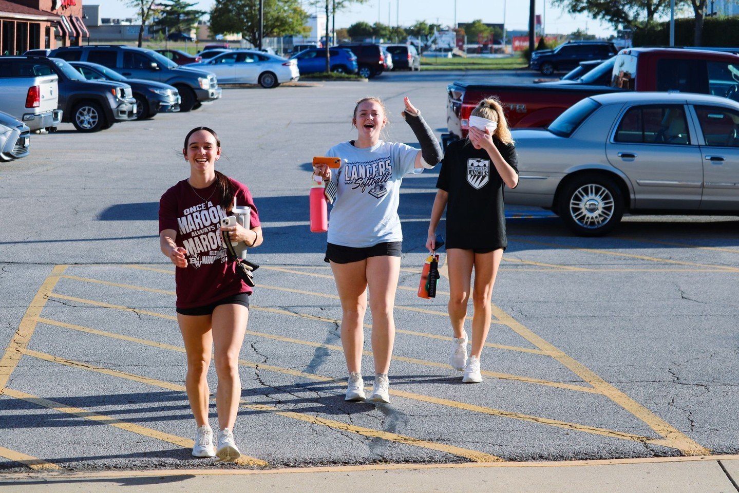 Training is easier and more fun with friends! 🤝

We are open today with our normal schedule before off for Thanksgiving tomorrow. Come get the work with friends before a day with family. 😁