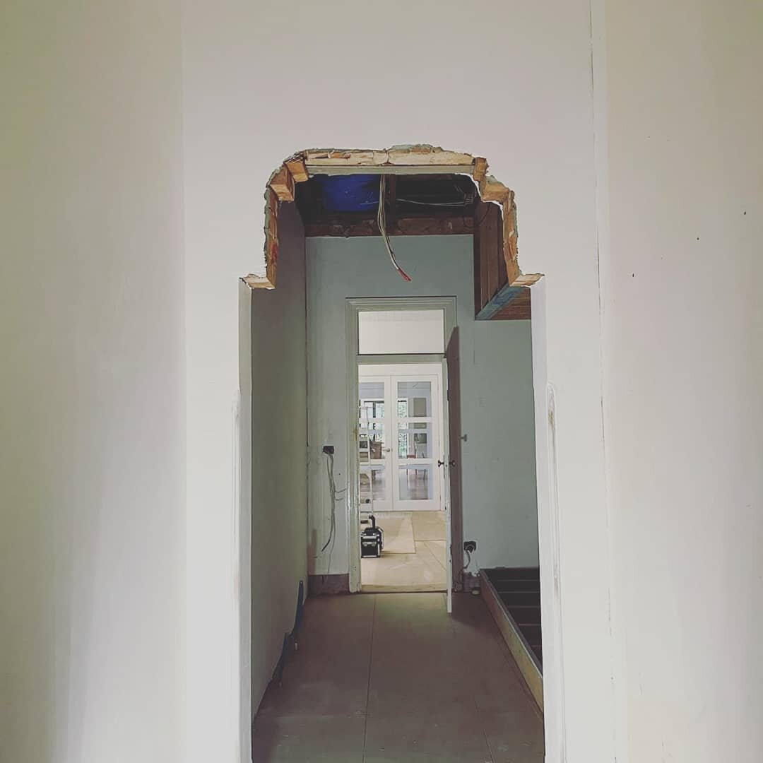 Central Wagga Reno
Plaster Archway 
Before, During and After
@allplasta 
#renovation #tradie #plasteringlife #riverinaplasterworks #allplastaproducts