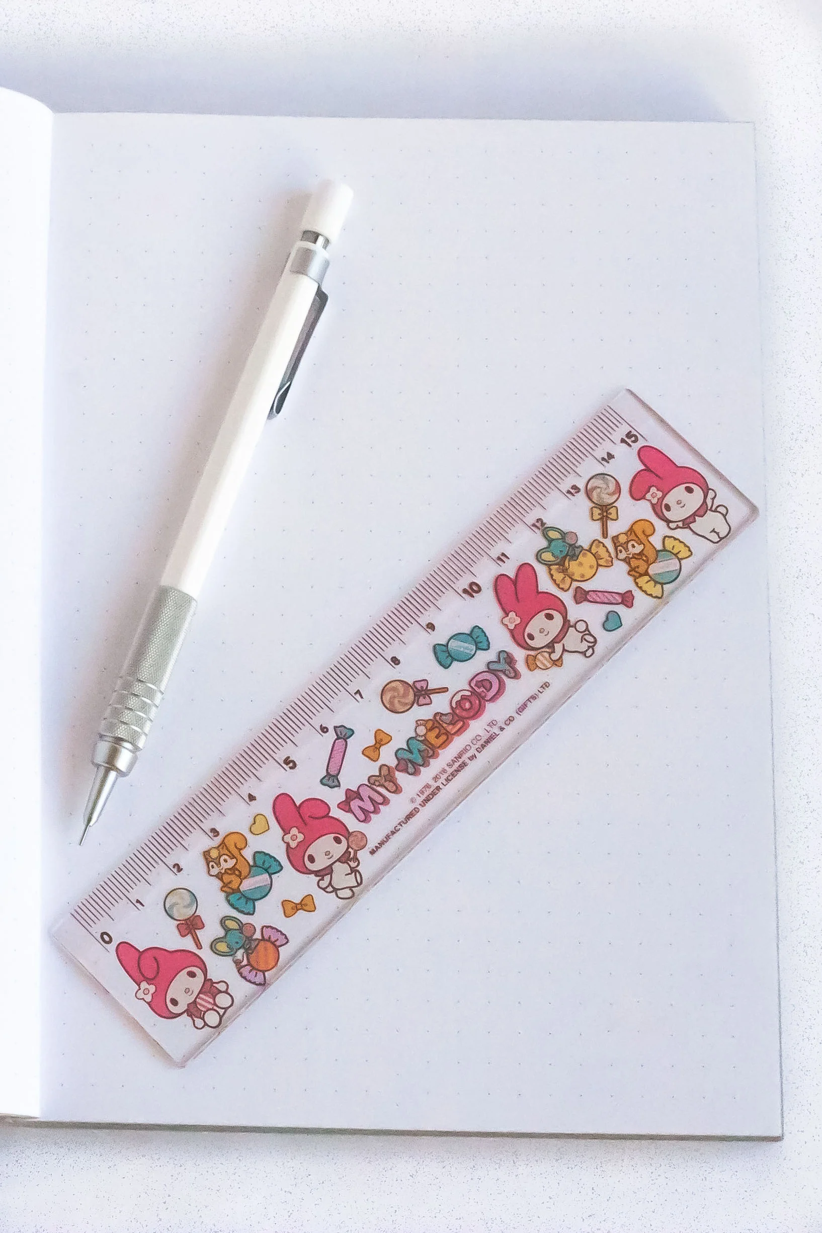 My Melody Ruler 15cm - front pose CC.jpg