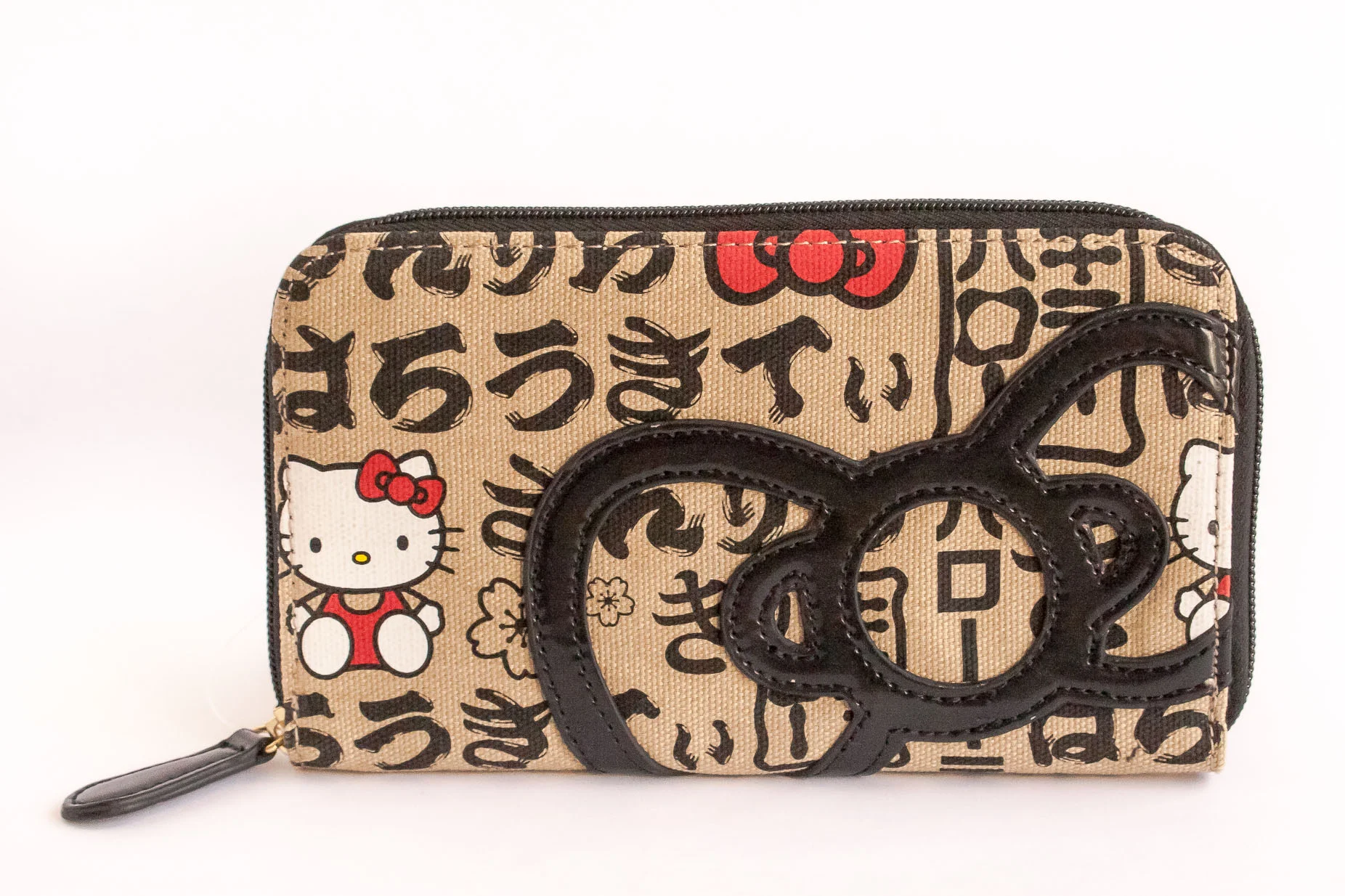 Hello Kitty Wallet Japanese - front CC.jpg