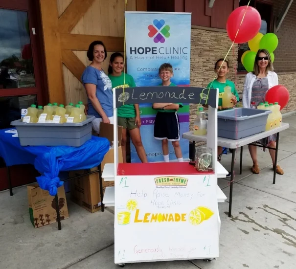 ‘Raising HOPE with Lemonade’ DIY: HOPE Fundraising event | Hosted by sisters Naomi and Sarah Hernandez, Michael Buck, and their parents.