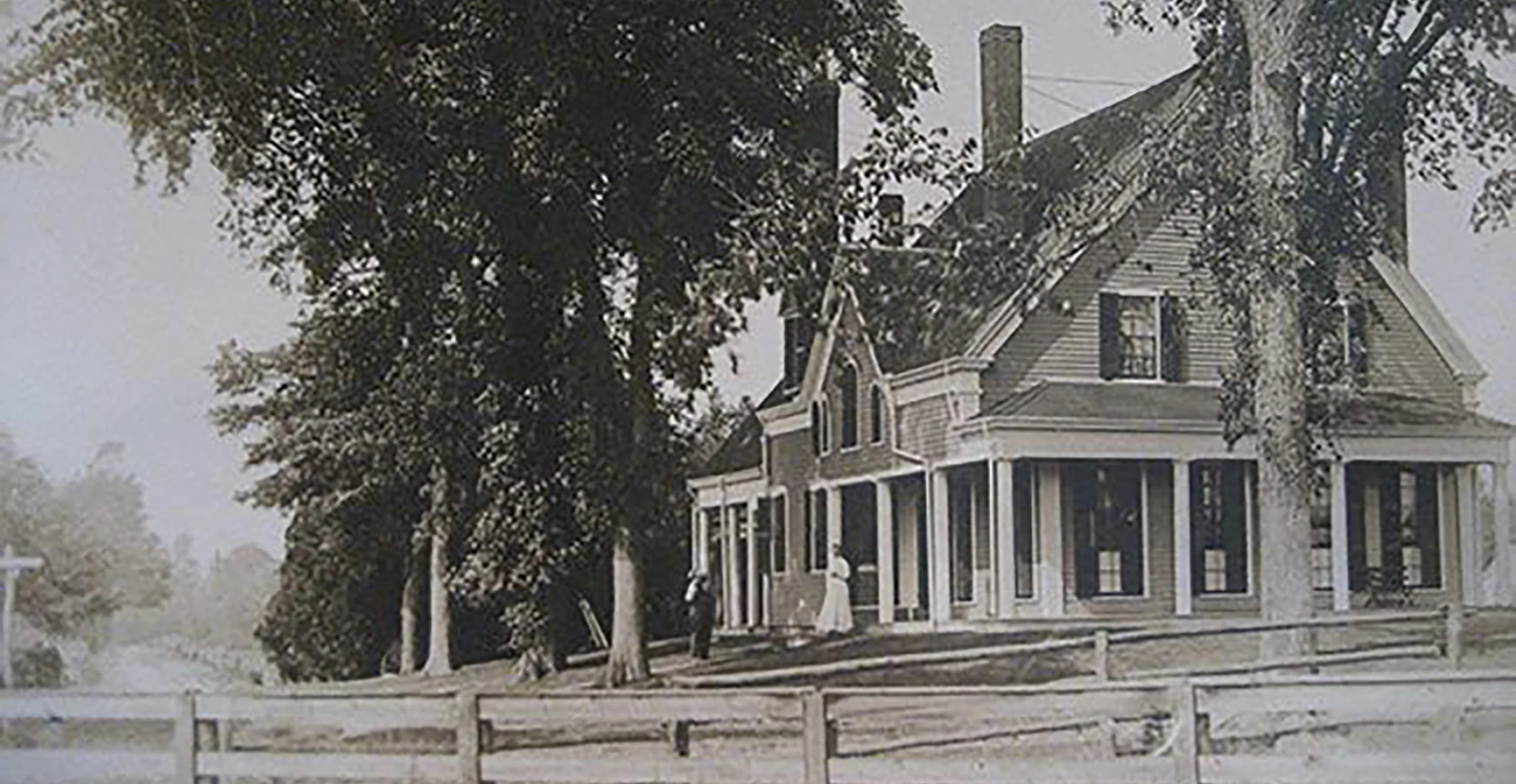 squarePadlefordHouse.jpg