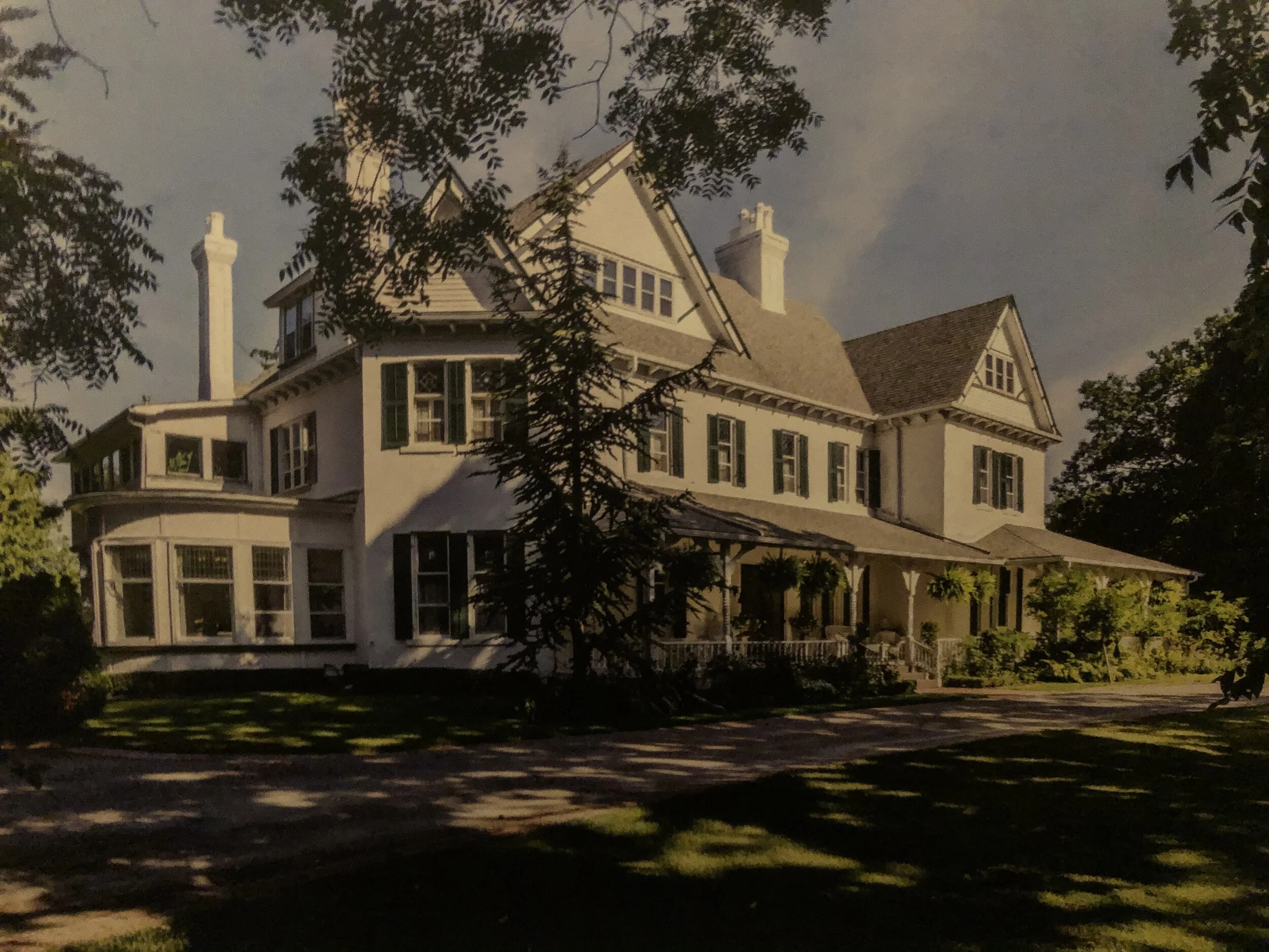 MAIN PHOTO HOUSE.jpeg