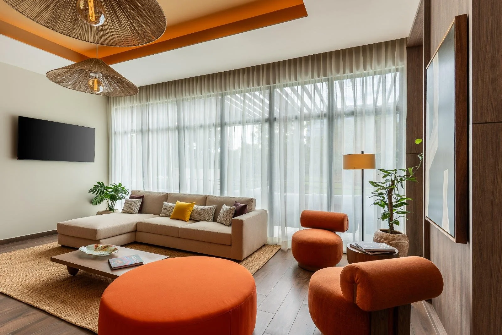 Hotel Photo 2.jpg