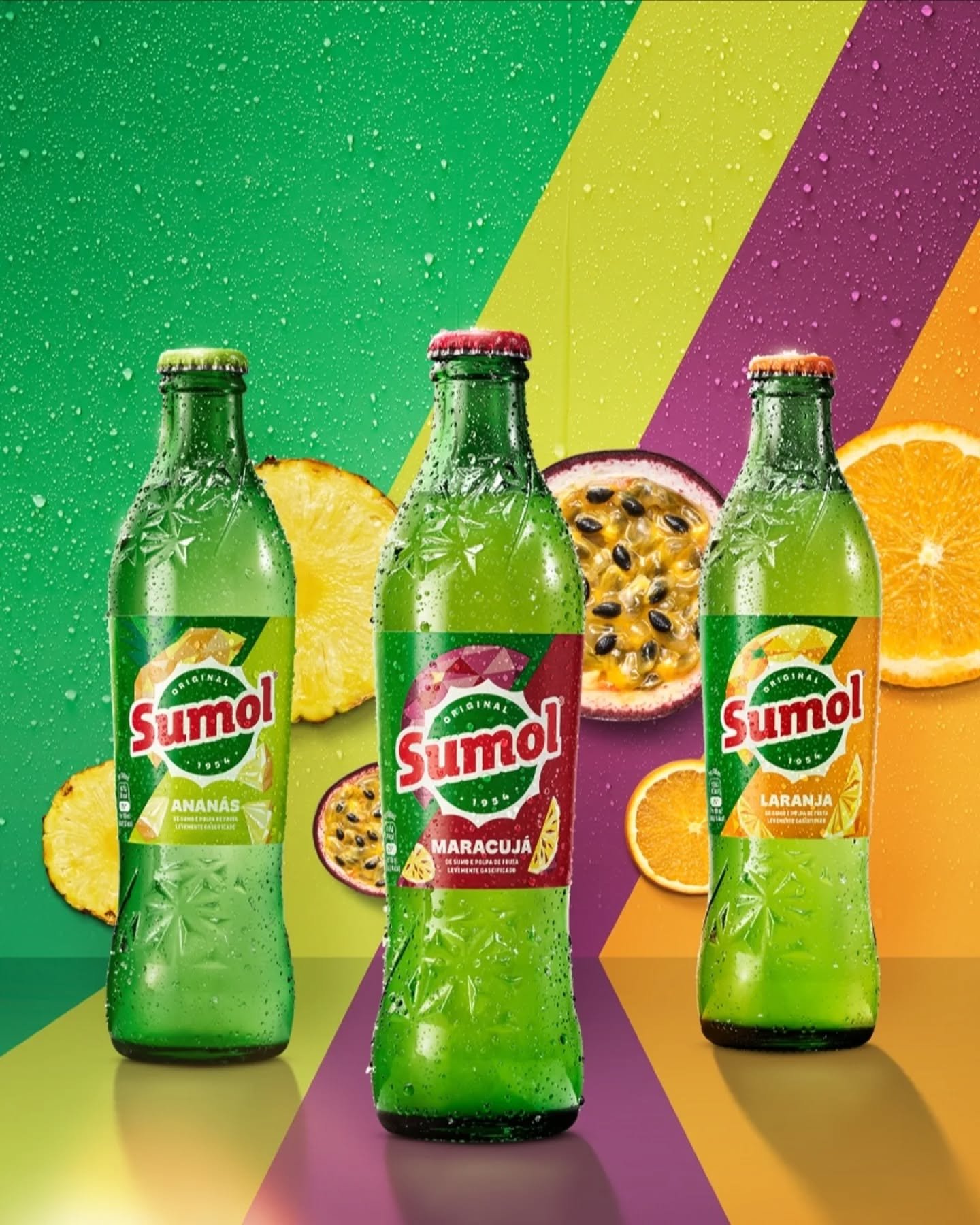 Were you looking for a sign to drink Sumol today? Go ahead! 
🍍🍊 
Estavas &agrave; procura de um sinal para beberes Sumol hoje? Vai em frente!
