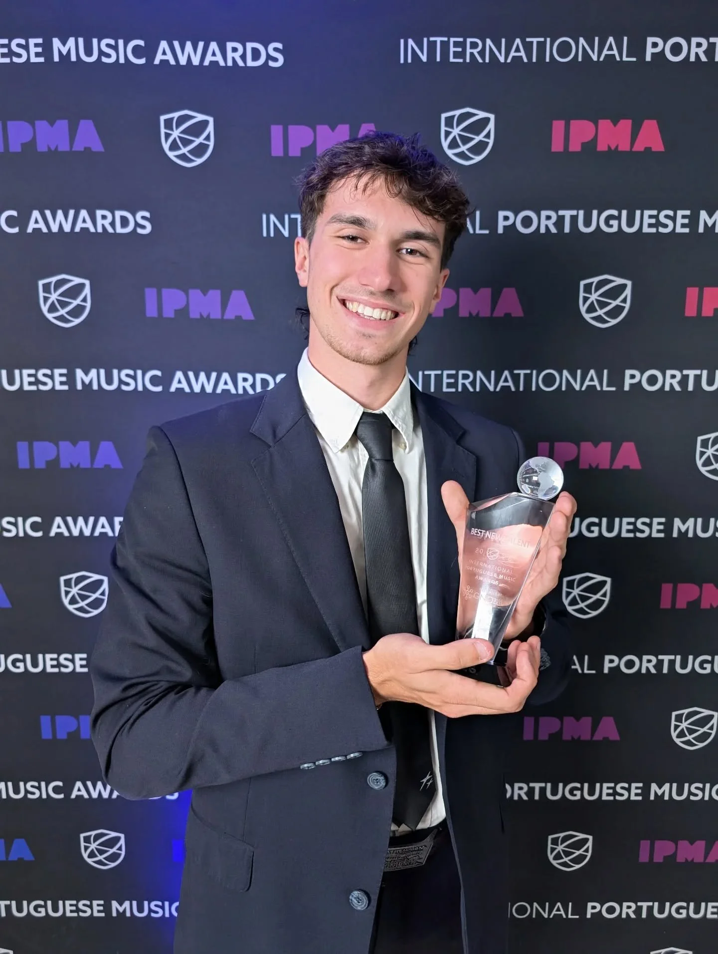 Parab&eacute;ns Ben Rodrigues! New Talent winner at the International Portuguese Music Awards, presented by @gnomiai.