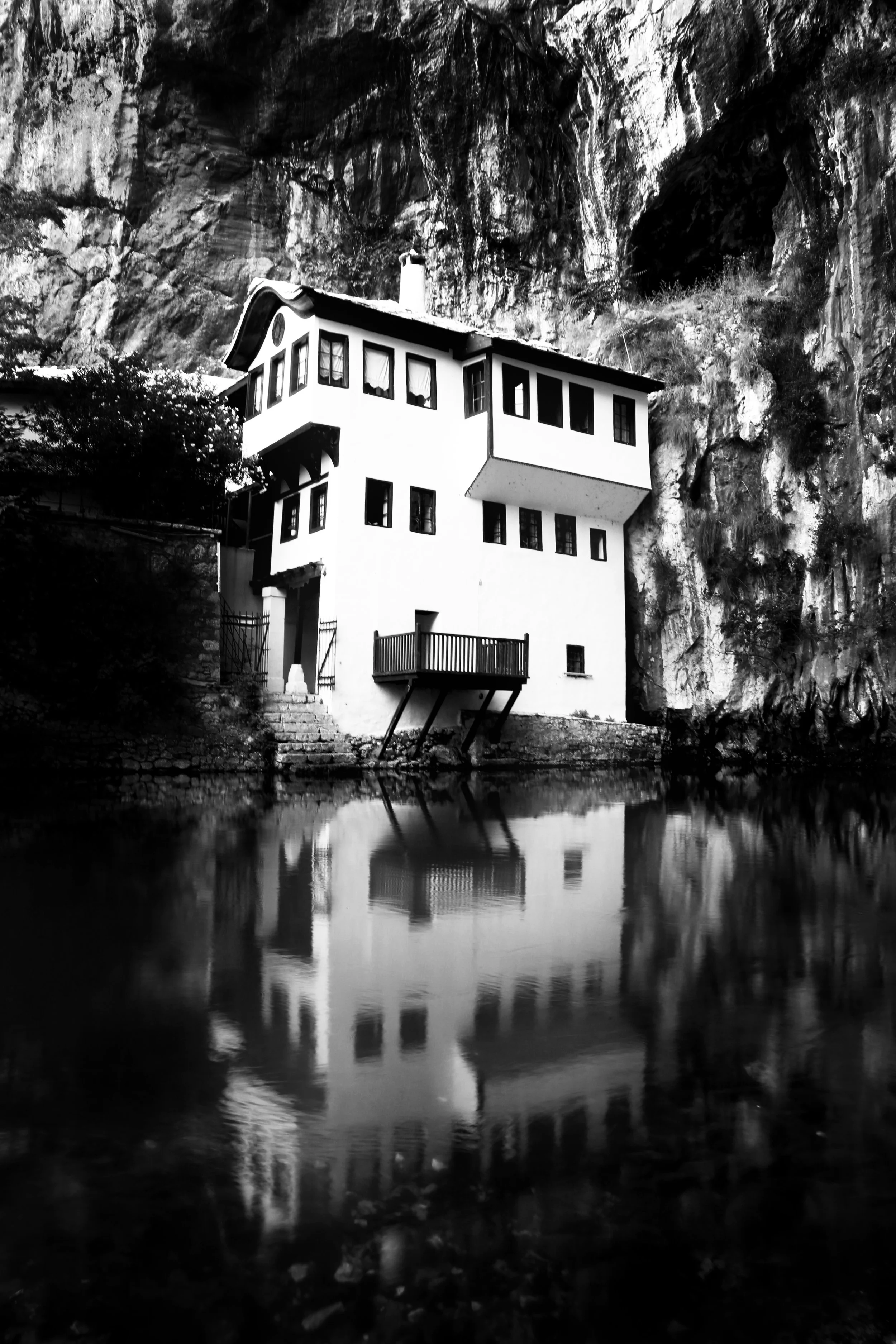 blagak bw.jpg
