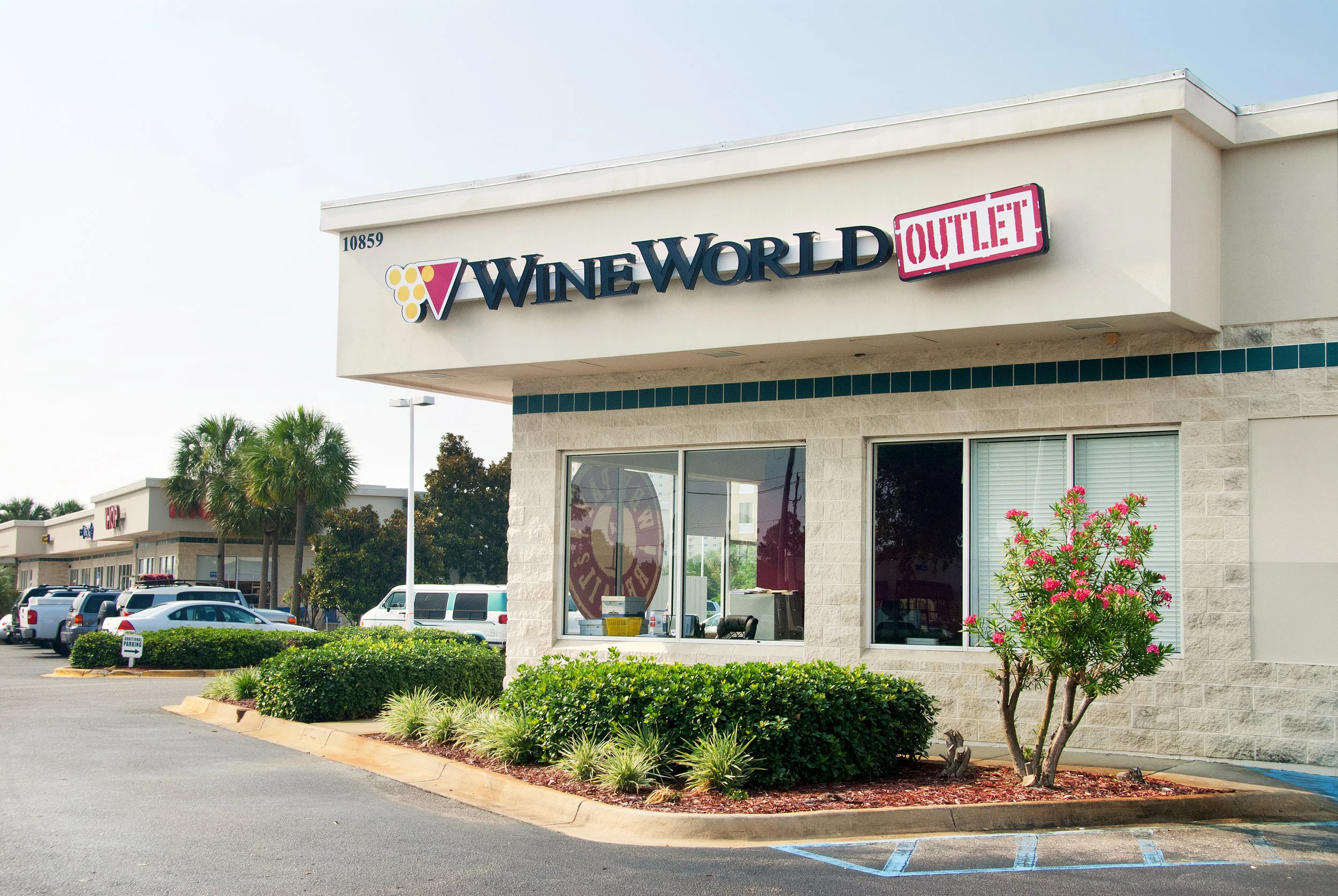 Wine World.jpg
