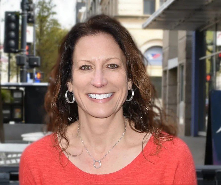 Headshot Cropped.jpg