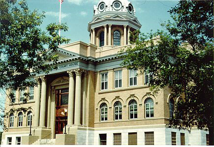 Lamoure County Courthouse.jpg