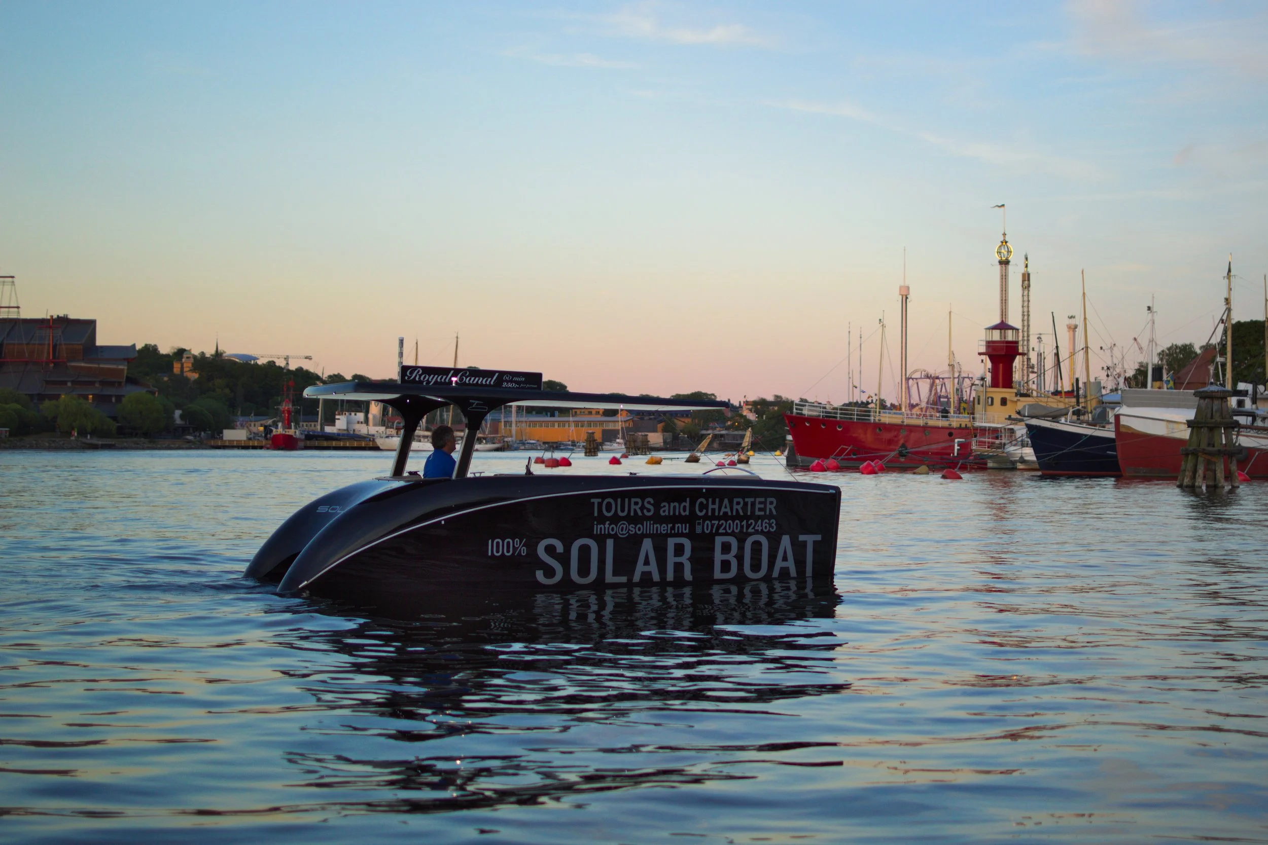 SOLAR BOATS STOCKHOLM Top rated boat tours, 100 eco!
