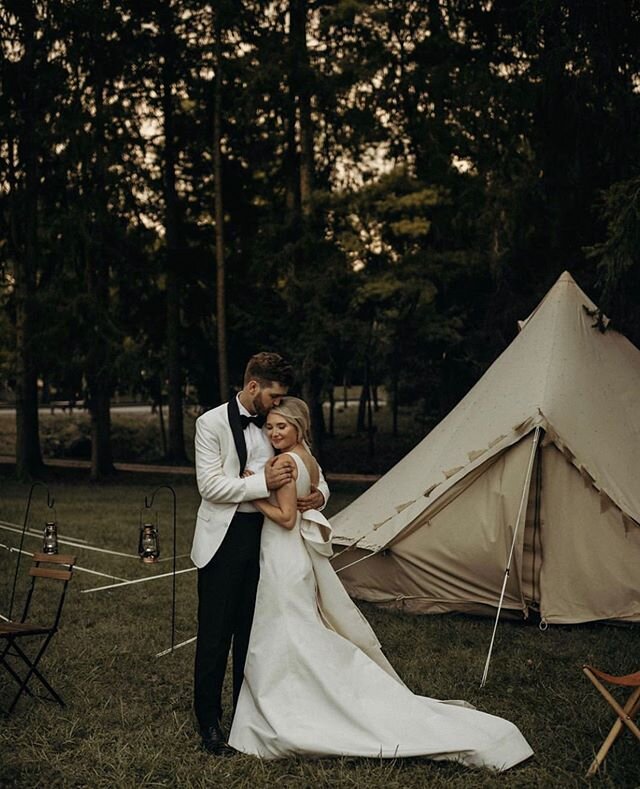 We know a thing or two about wedding days not going as planned. Albeit, our own issues had nothing to do with a global pandemic and a lot to do with months of unpredictable weather and delayed construction timelines as a result.

We were still able t