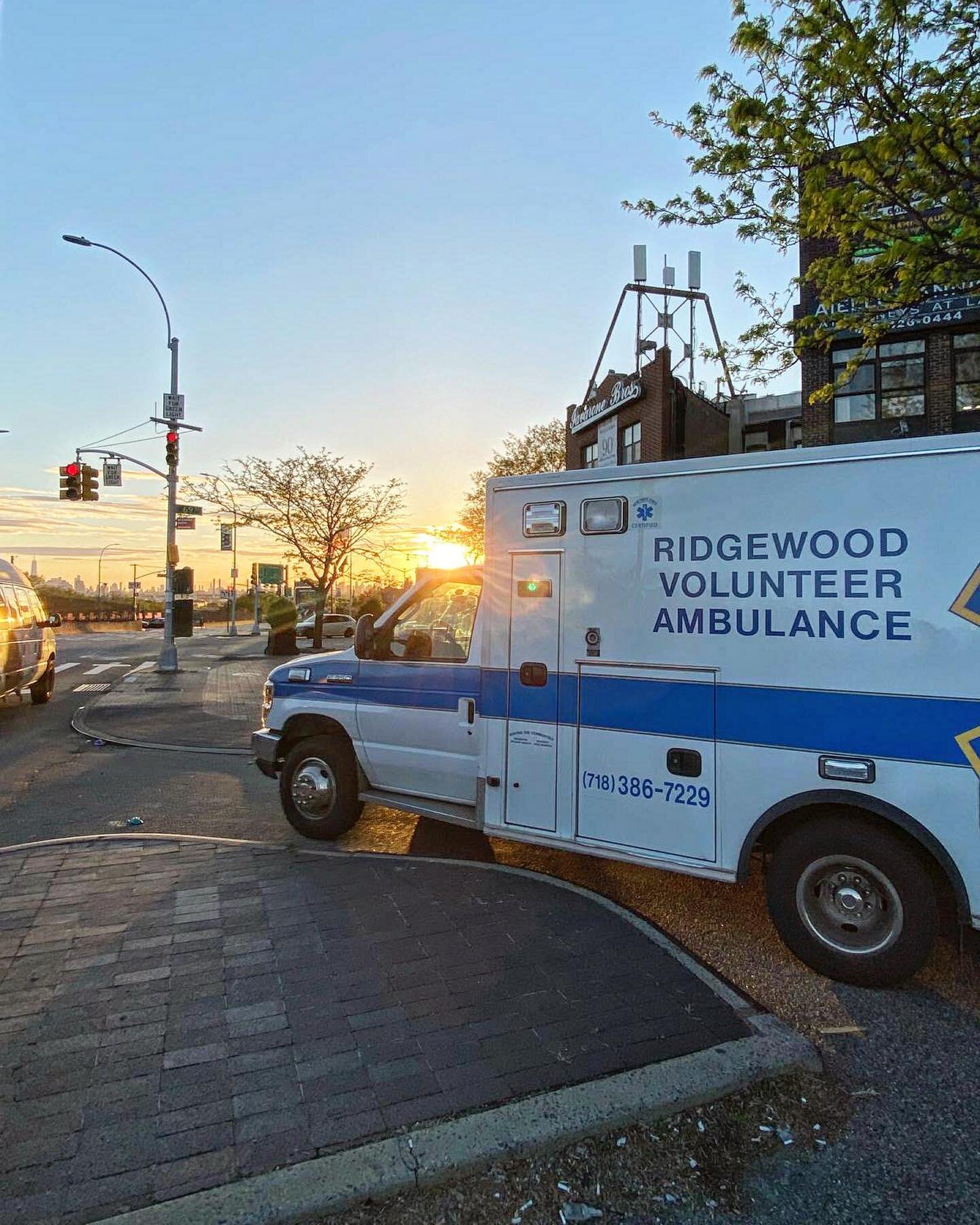 Horrible rhyme time: Sunrise or sunset, we are out here doing our best. If you want to join the Ridgewood family, we will love you, even when your hands are clammy. 🌞🚑