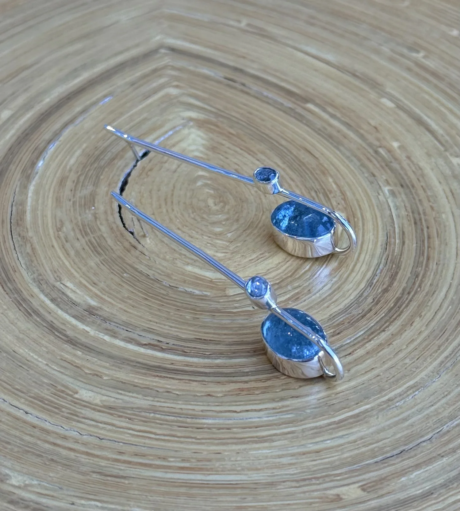 Aquamarine Earrings E147 — Lilly Barrack Seasoned artist