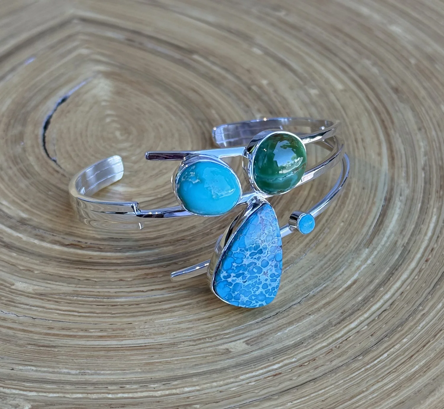 Sonoran Rose Turquoise　Mexicansilverバングル Sonoran Rose Turquoise Cluster Bracelet - $3,695 - STB#1534