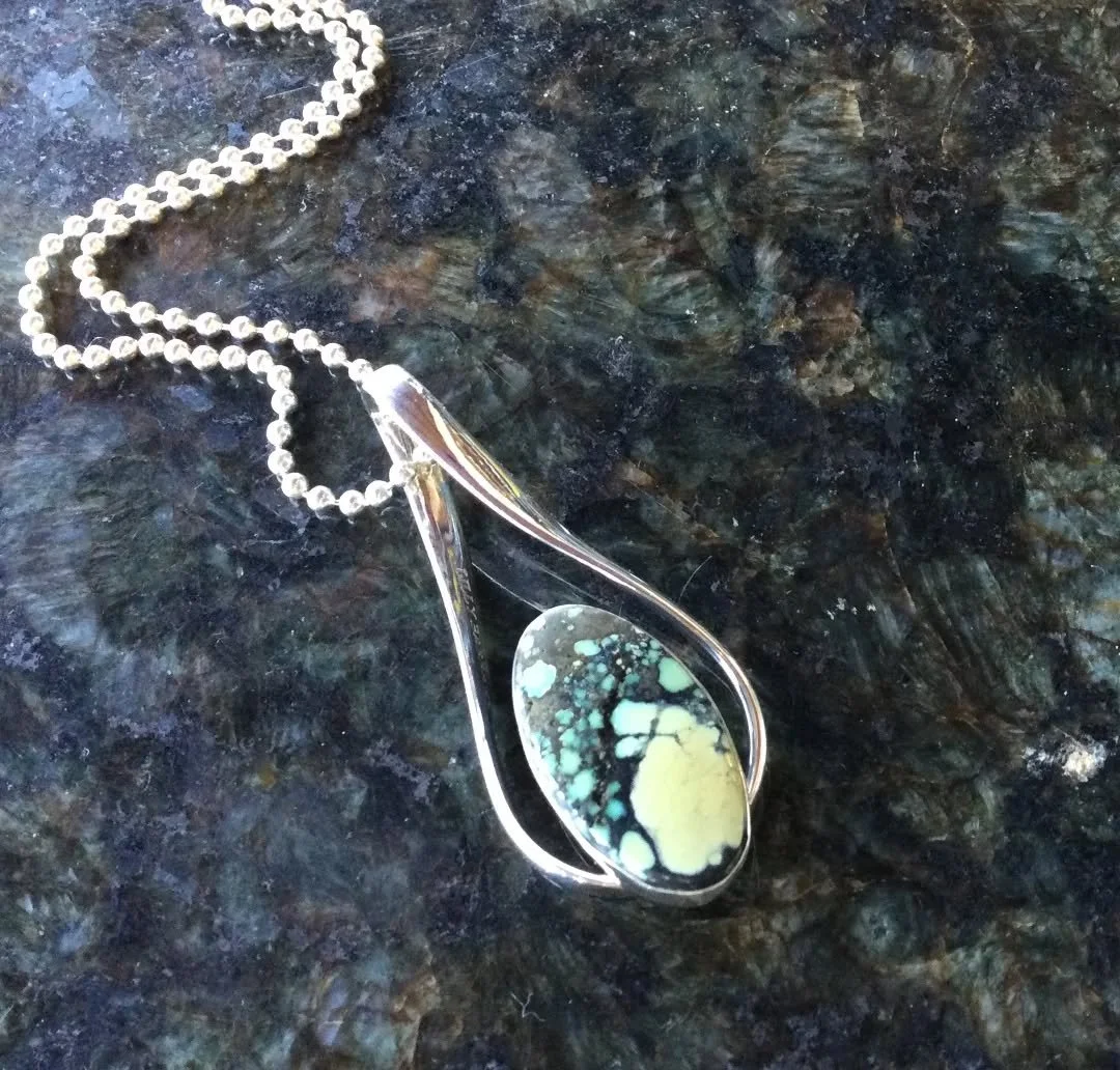 Beautiful one-of-kind New Lander's Turquoise pendant!

DM TO PURCHASE

#lillybarrack #oneofakind #special