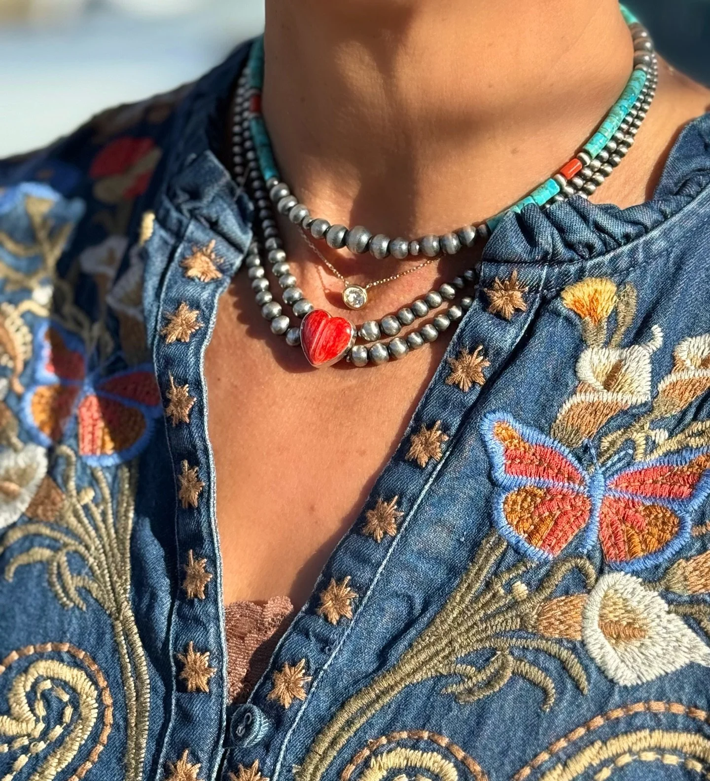 Roses fade. Jewelry doesn&rsquo;t.❤️
Find the perfect Valentine&rsquo;s Day gift at Lilly Barrack Jewelry ✨ Every price range. From a little something to a diamond we&rsquo;ve got you covered! 💍💎