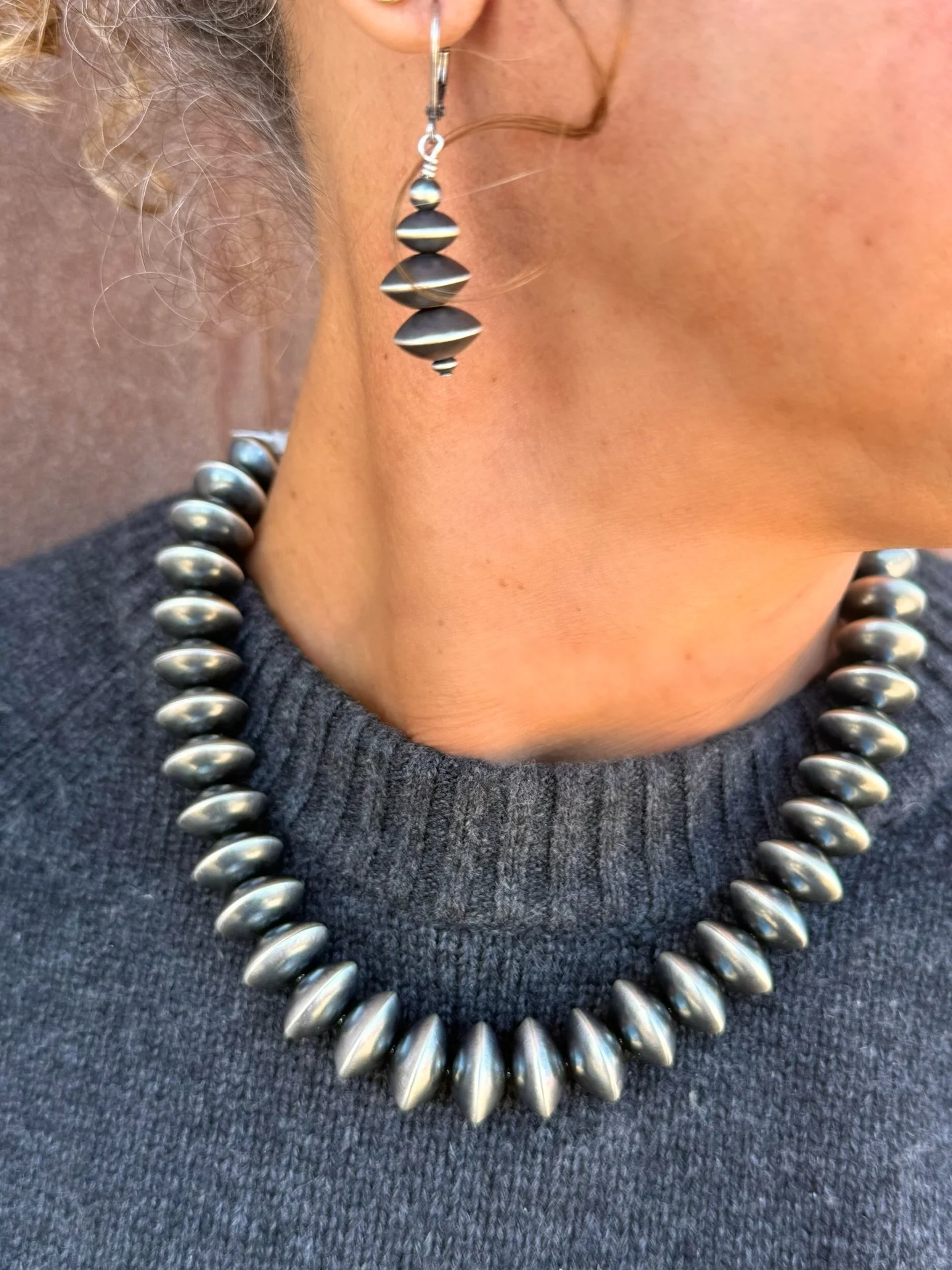 Nothing compares to authentic Navajo pearls~ Handmade, timeless, and crafted by native American artists 🤍