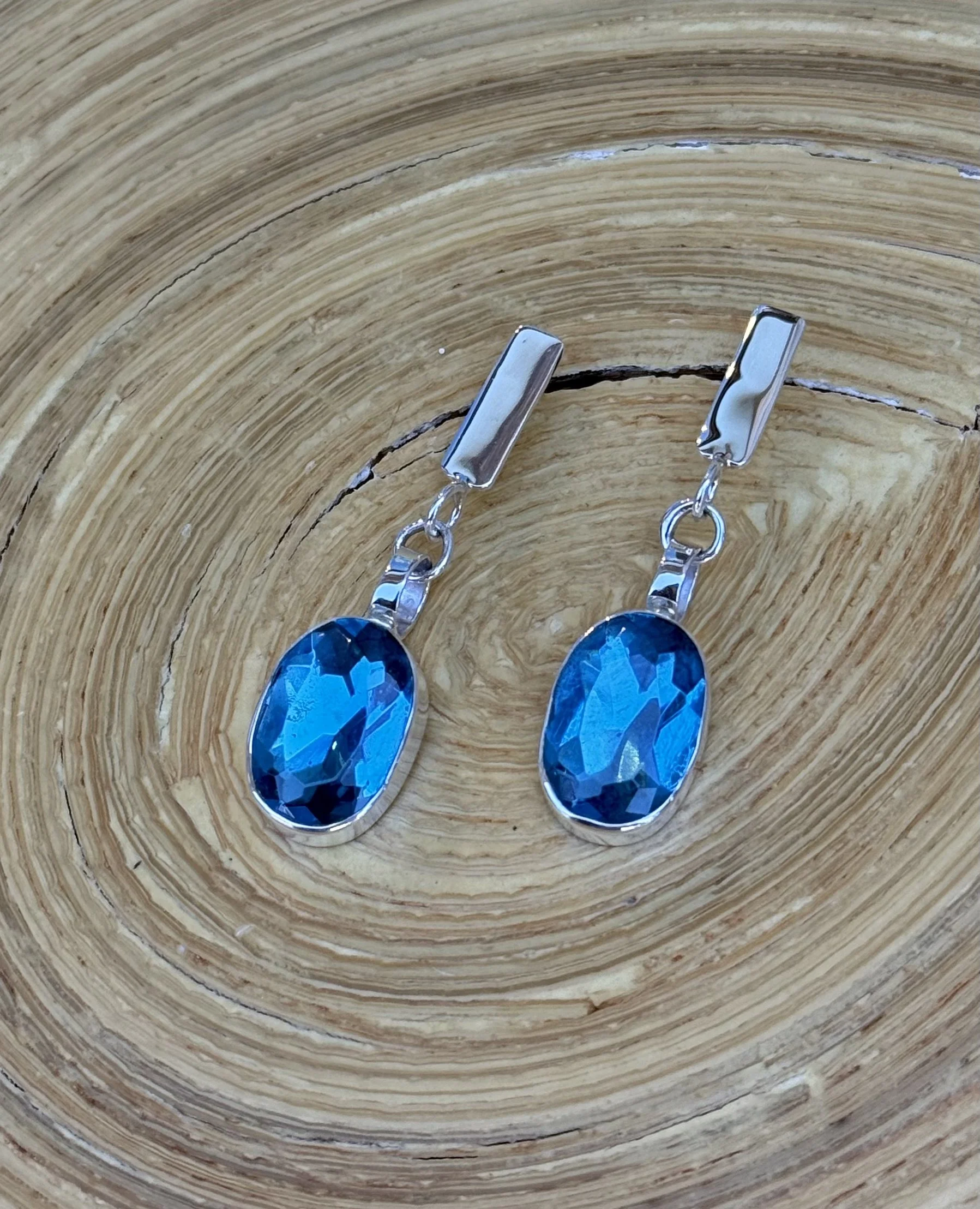 Lilly Barrack Jewelry & Gifts