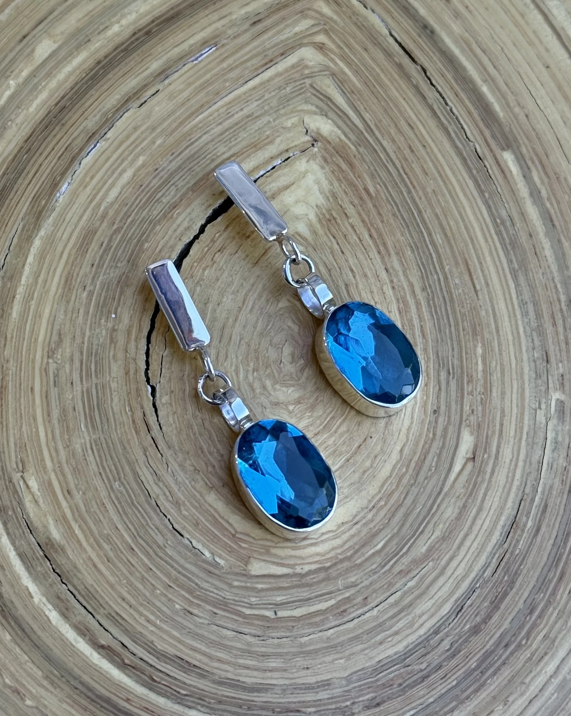 Lilly Barrack Jewelry & Gifts