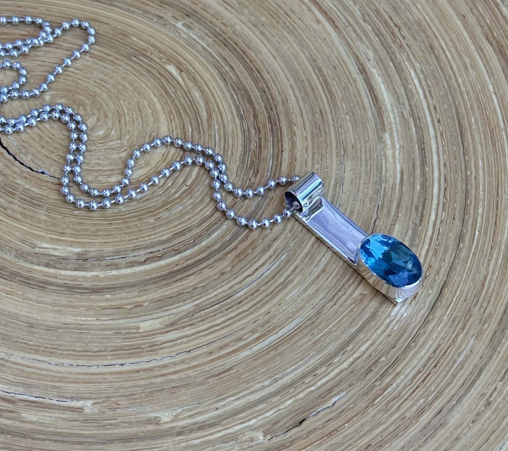 Lilly Barrack Jewelry & Gifts