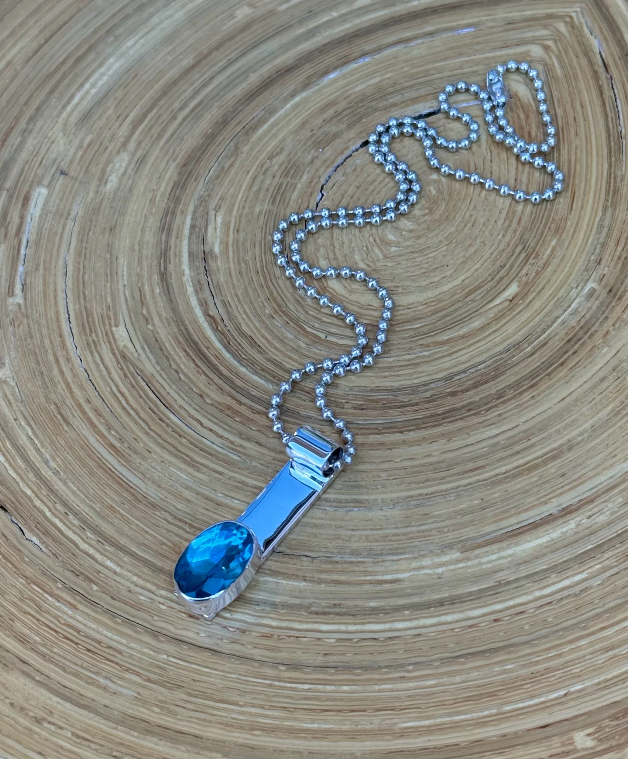 Lilly Barrack Jewelry & Gifts