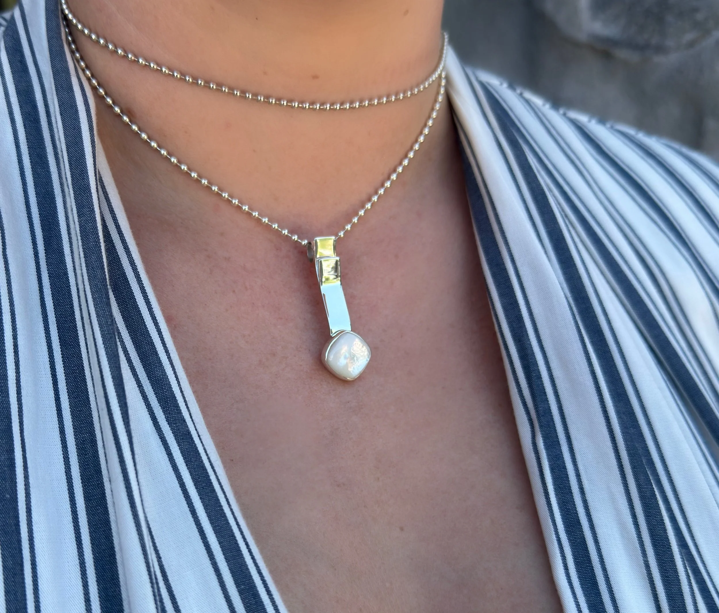 N104 Mother of Pearl Necklace