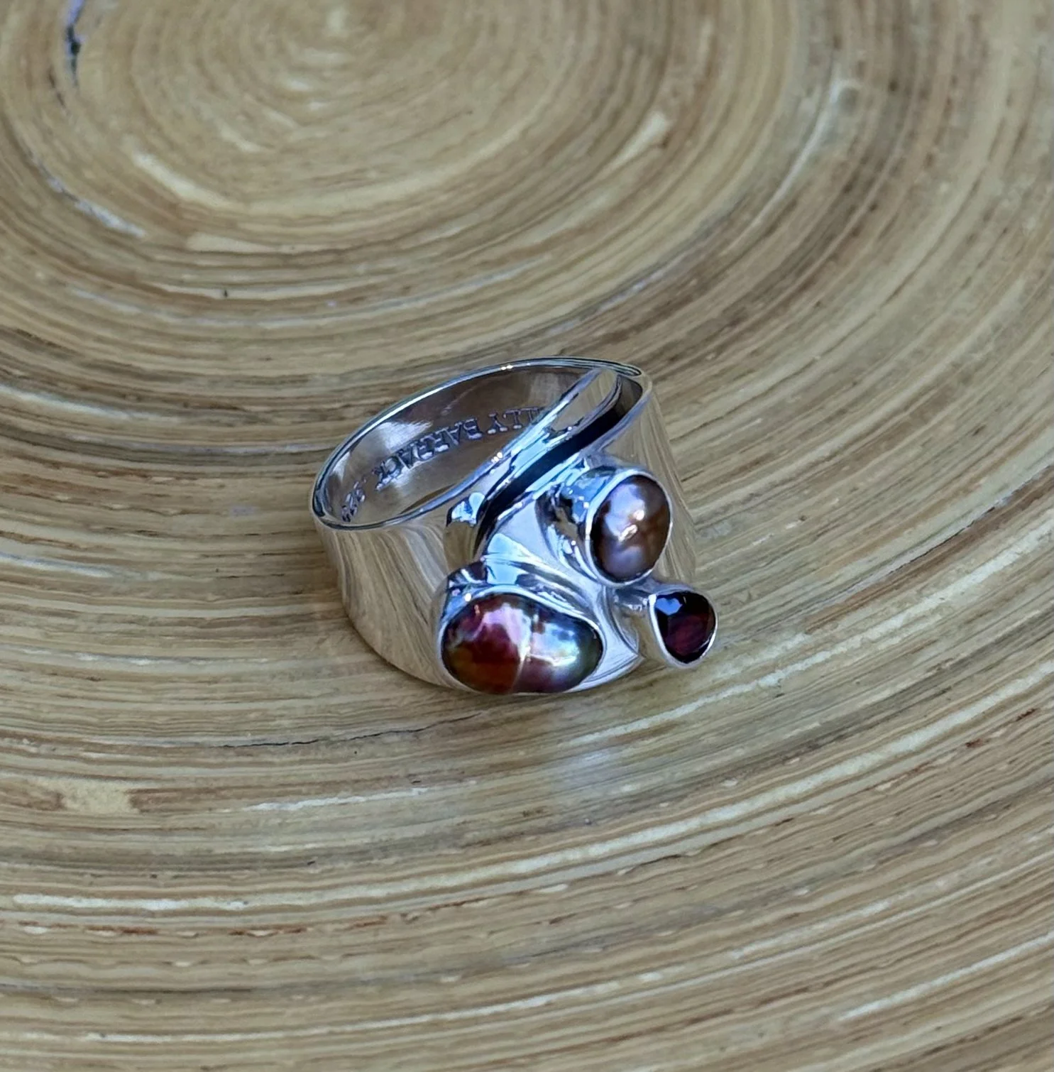 R122 Copper Pearl & Garnet Ring