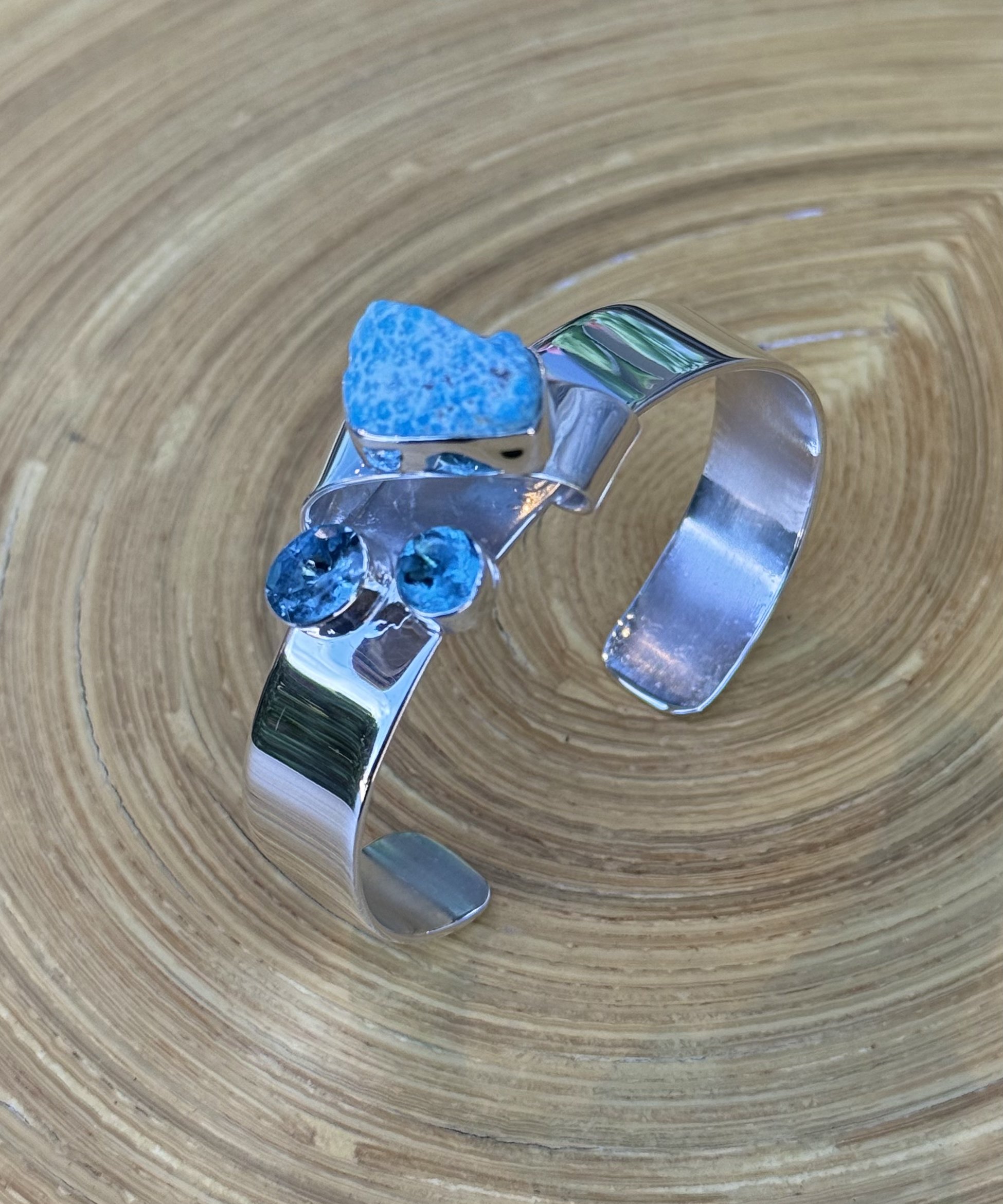 Lilly Barrack Jewelry & Gifts