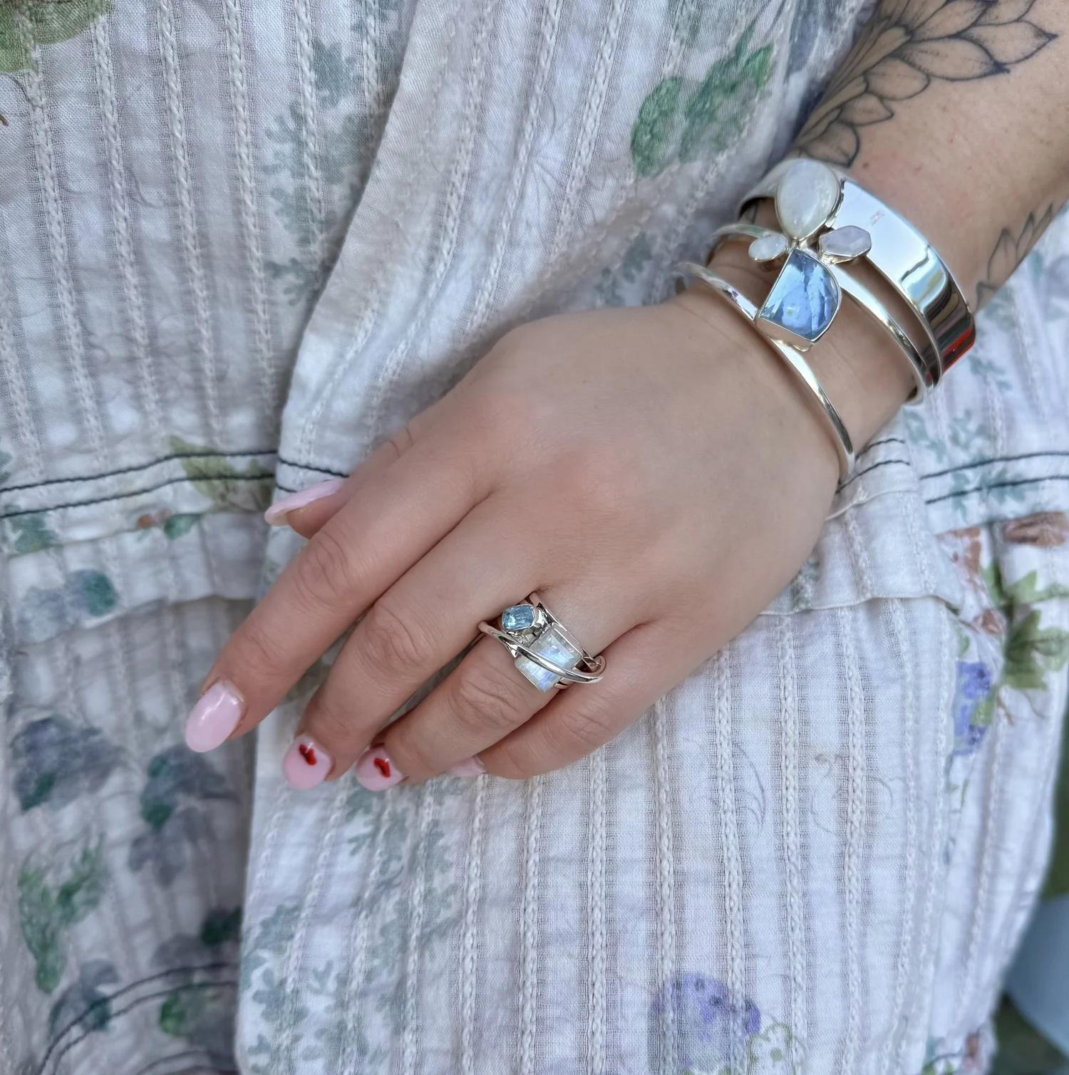 B59 Rainbow Moonstone & Aquamarine Bracelet — Lilly Barrack