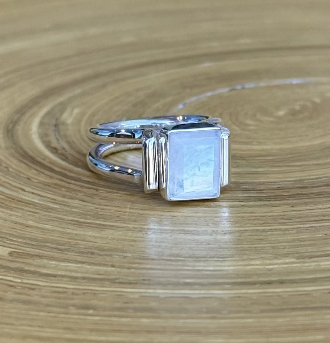 R229 Rainbow Moonstone Ring