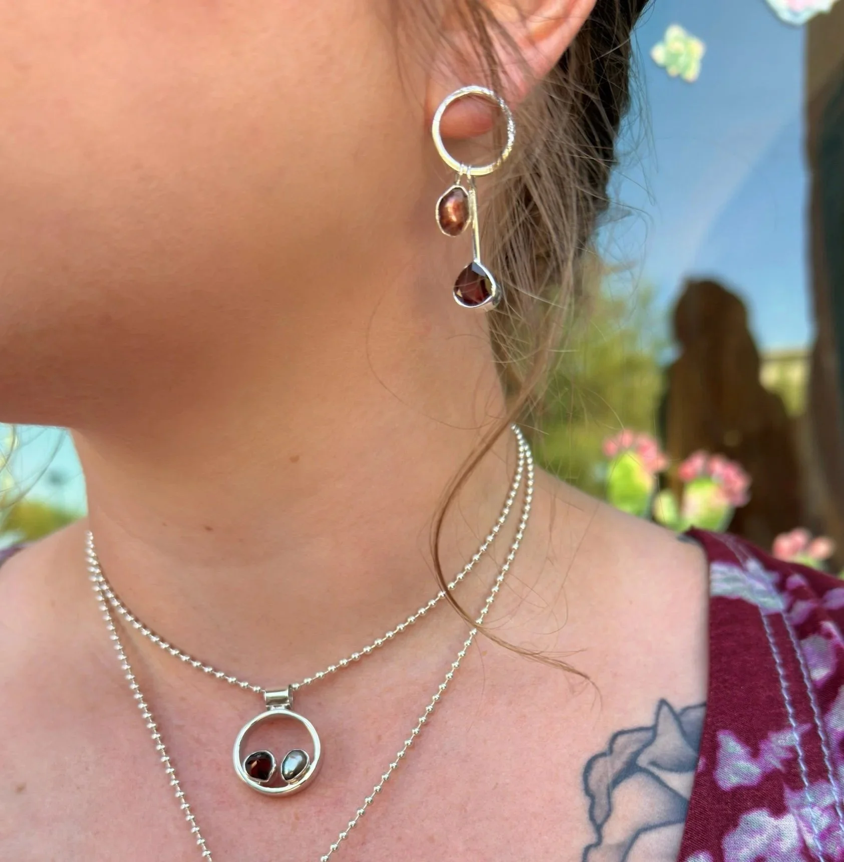 N9 Garnet & Pearl Necklace