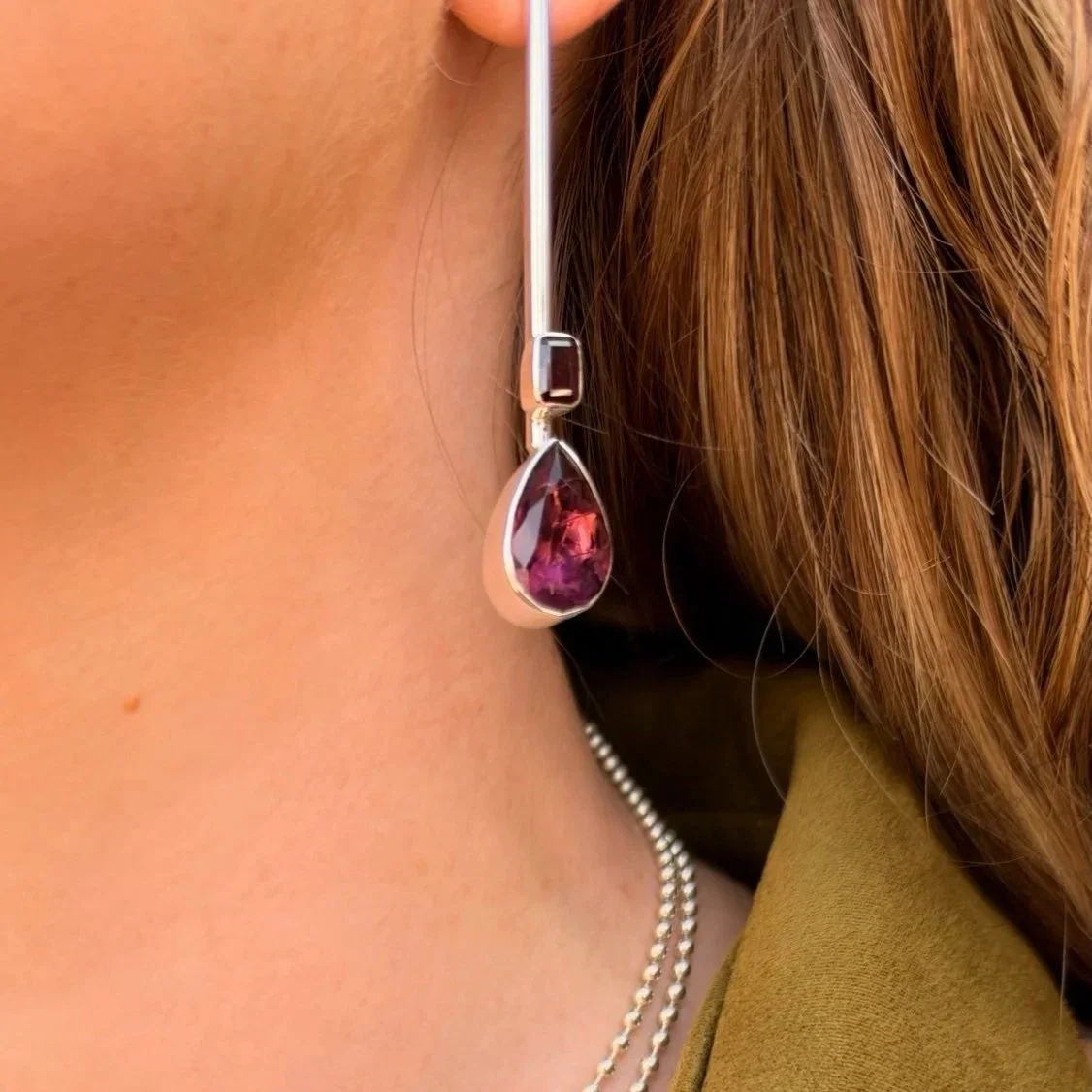 E91 Wine Morganite & Garnet Earrings