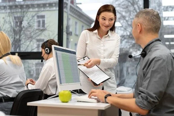 Navigating HR Compliance:  Essential Tips for Small Businesses