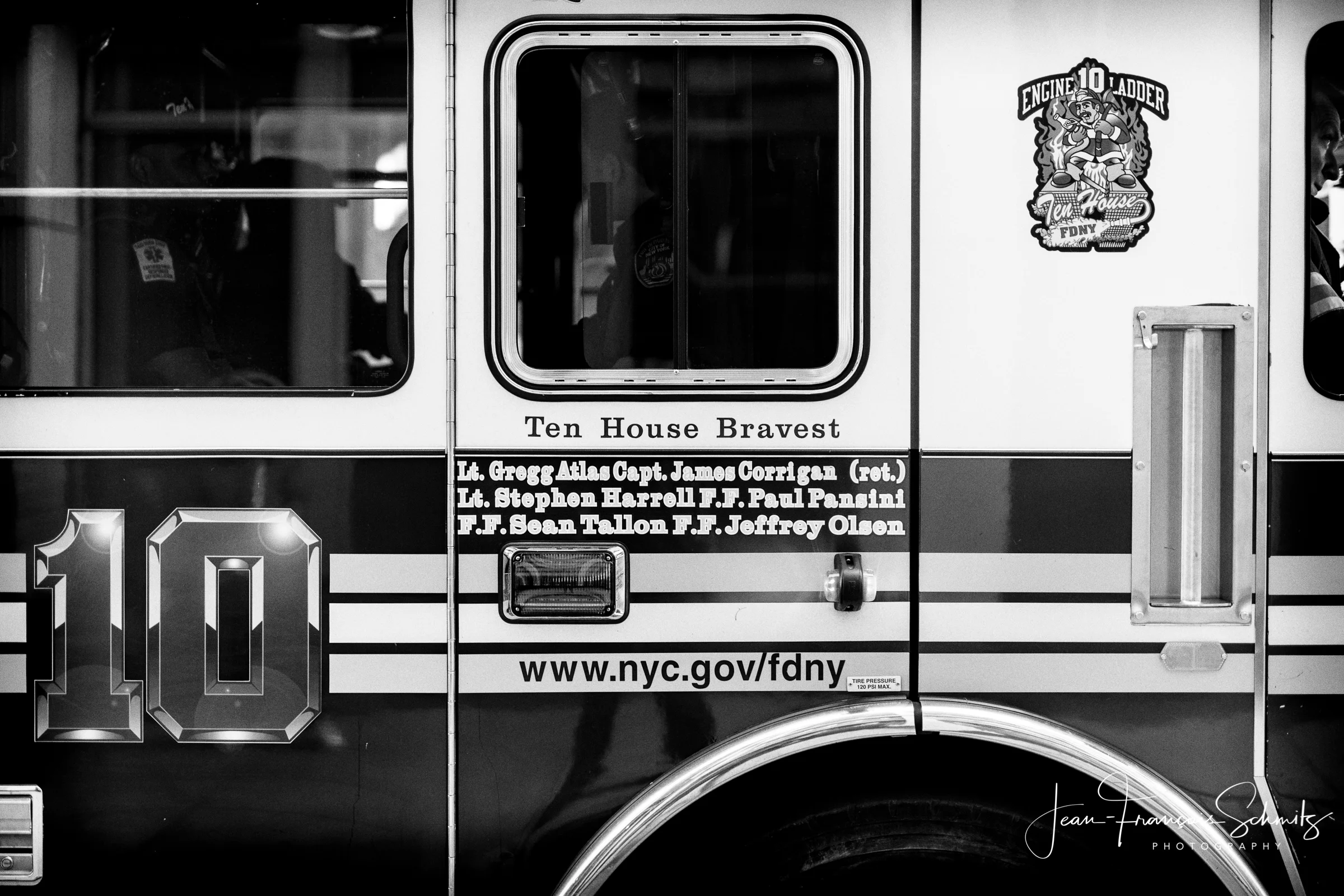 180315_JFS_NY2018_5D_180740147-Edit-Edit.jpg