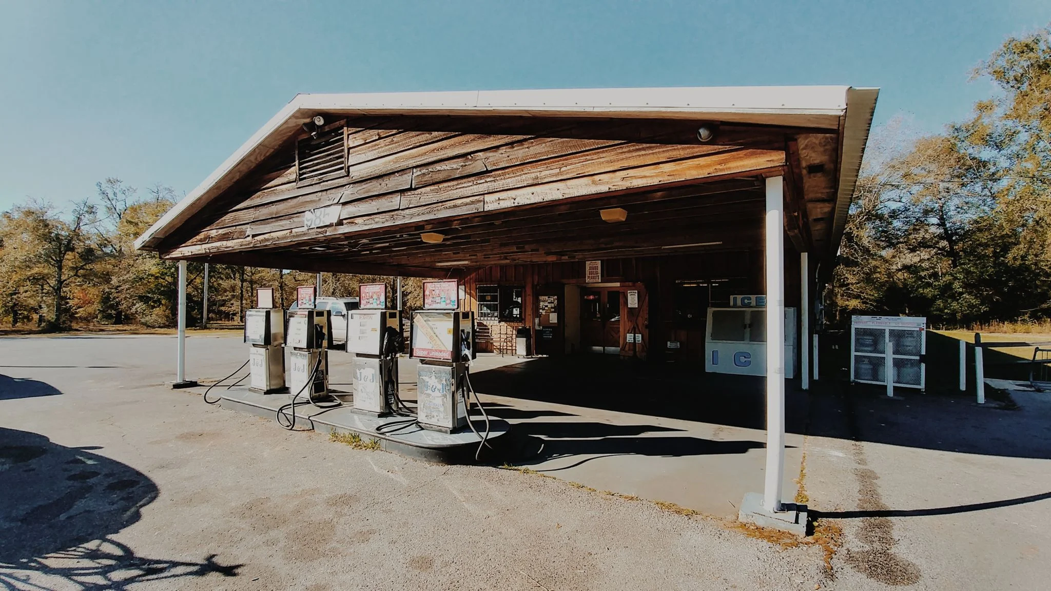 About an hour in, riders will have a chance to regroup, refresh their bottles, and purchase snacks at the 'Up the Creek' Country Store.