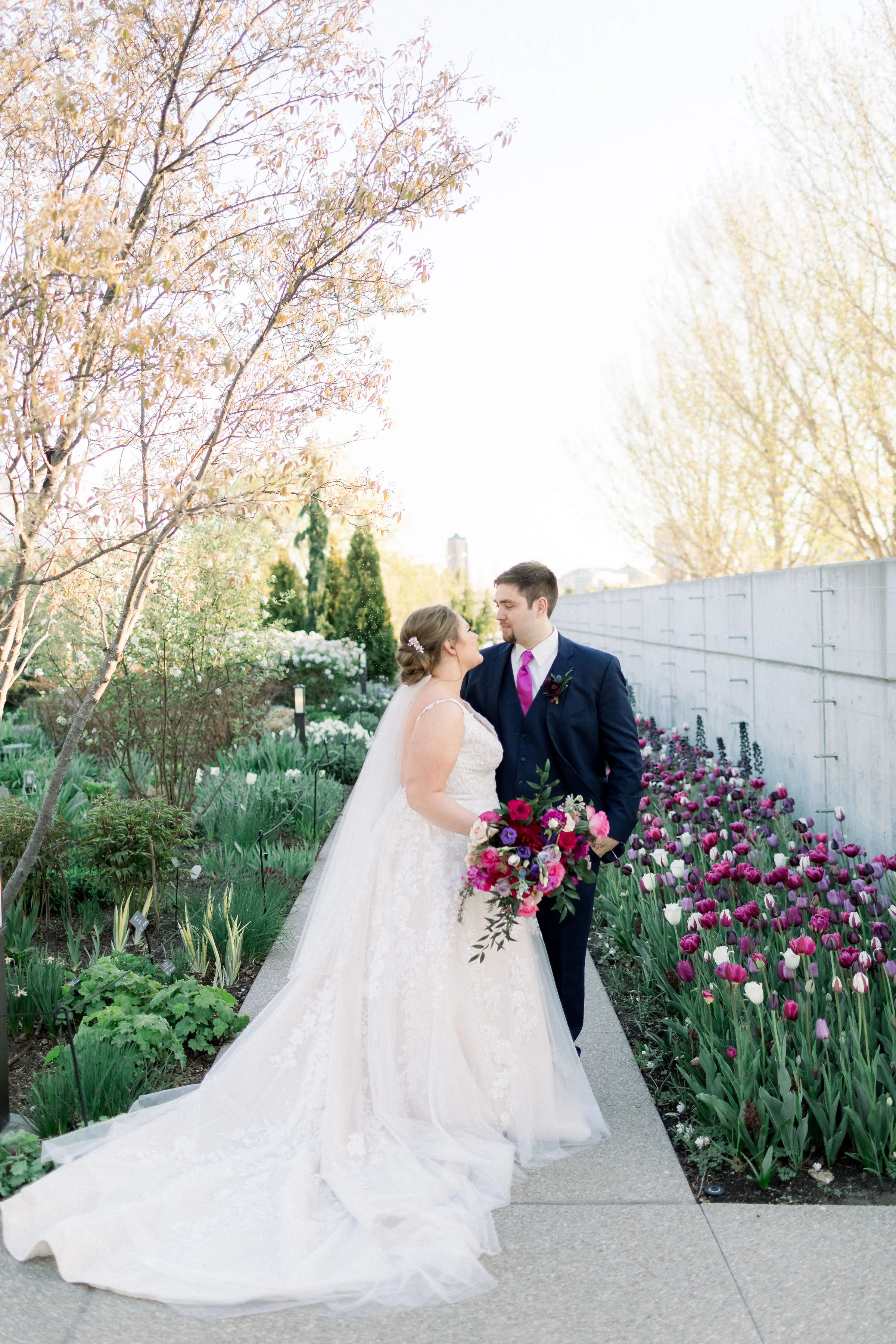 julia + kyle | botanical garden des moines