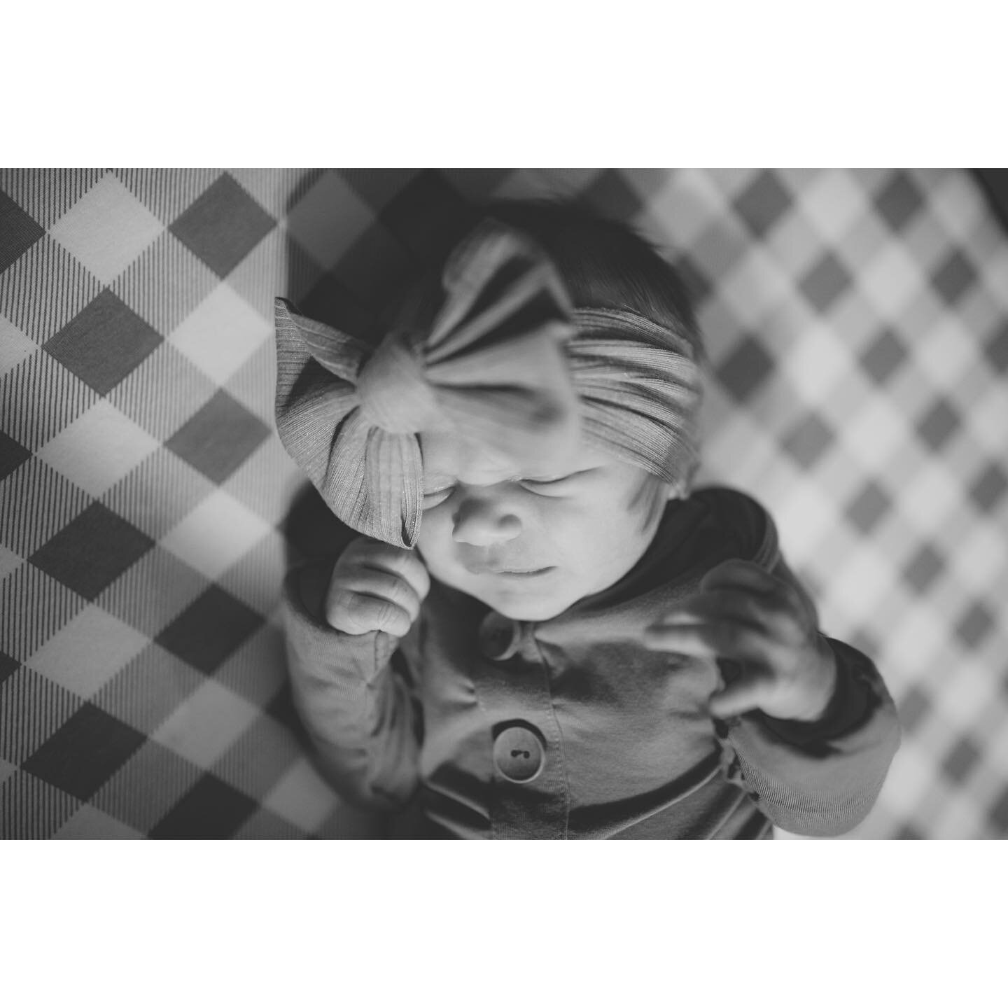 I&rsquo;m thinking a newborn baby may be just the distraction we need right now so soak up all of Allison&rsquo;s cute little self ✨💛