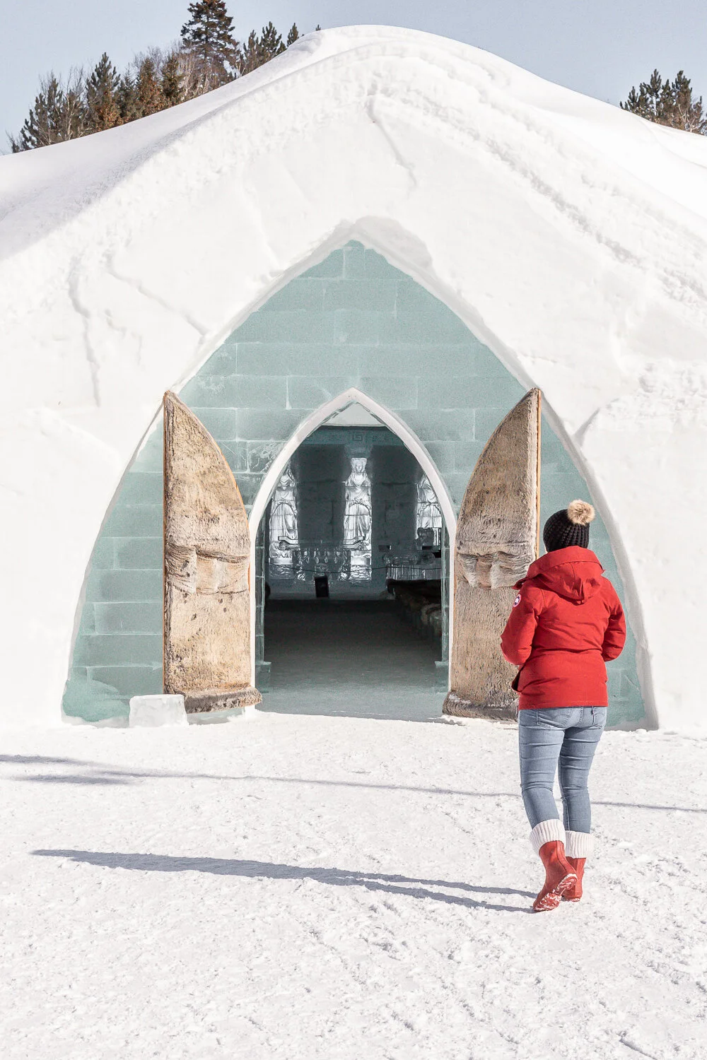 Hôtel de Glace: Inside a Quebec Ice Hotel Tour