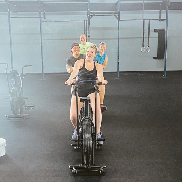 This is how you do date night❣️ #couples #tandembike #reservationforfour #activateyourfitness #activatefortsmith #strongisbeautiful #community #family #datenight